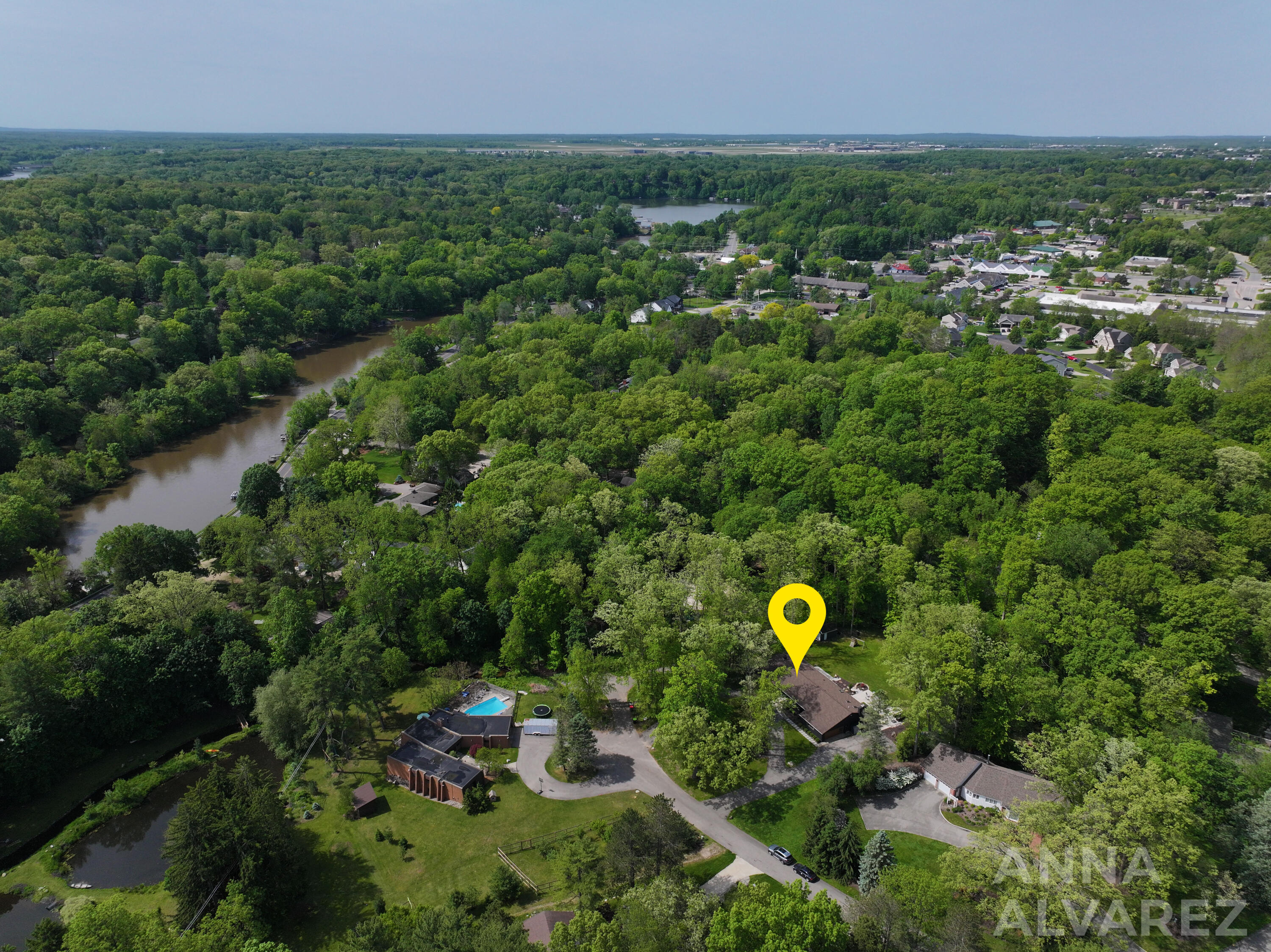 7130 Oakbrook Street SE Grand Rapids MI 49546