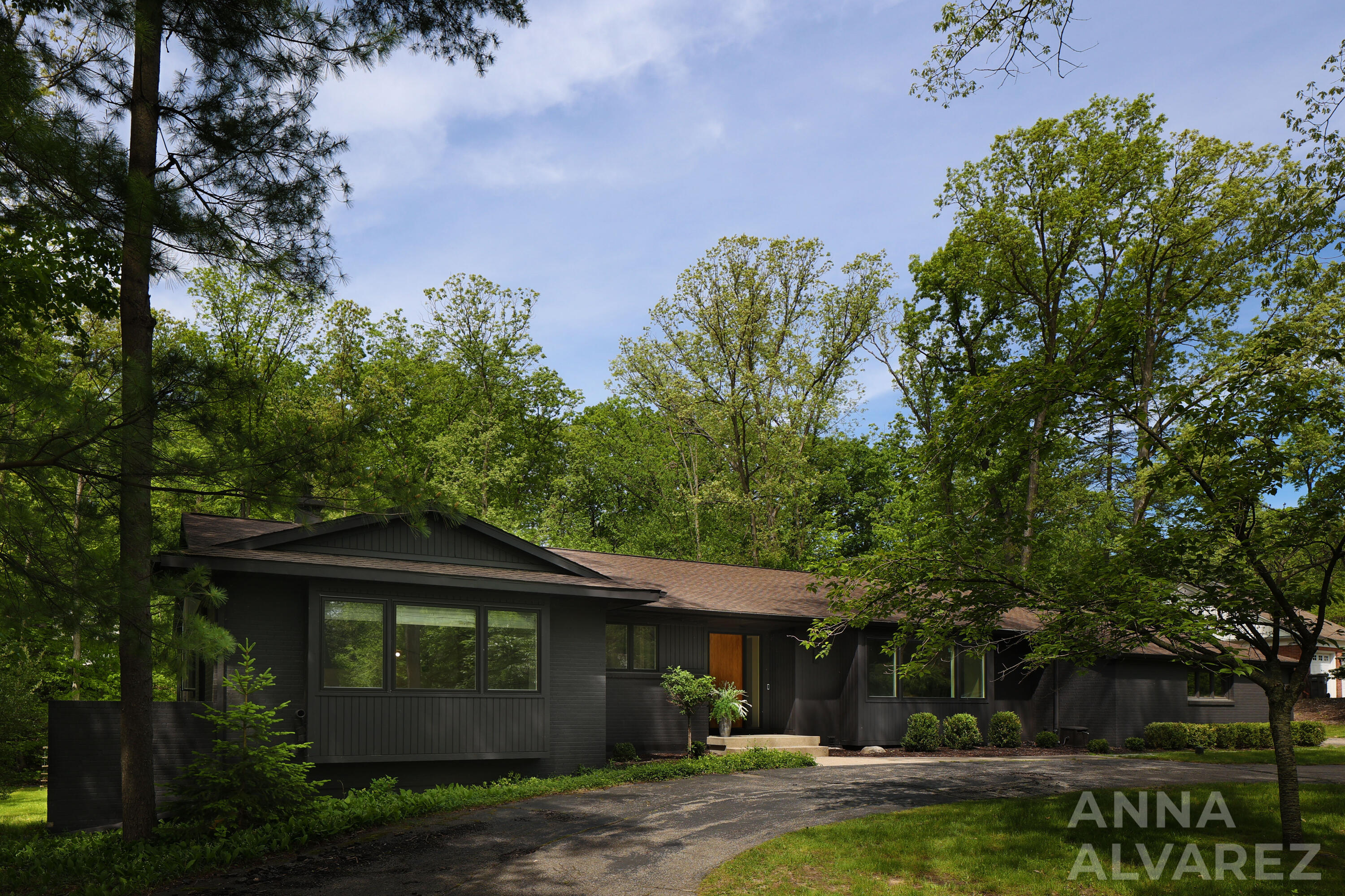 7130 Oakbrook Street SE Grand Rapids MI 49546
