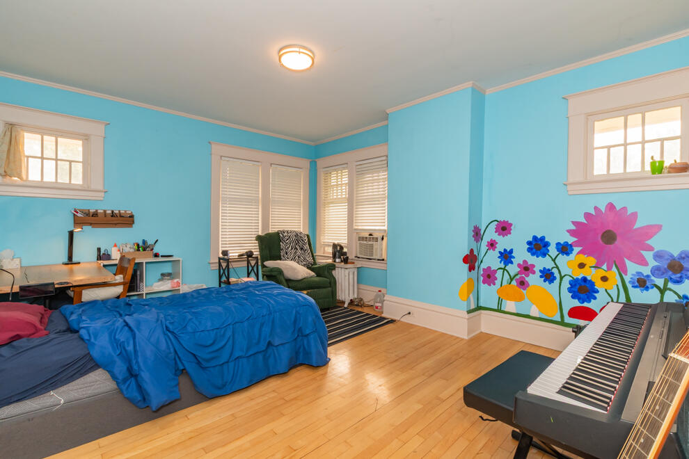 119 Prairie Avenue Kalamazoo MI 49006