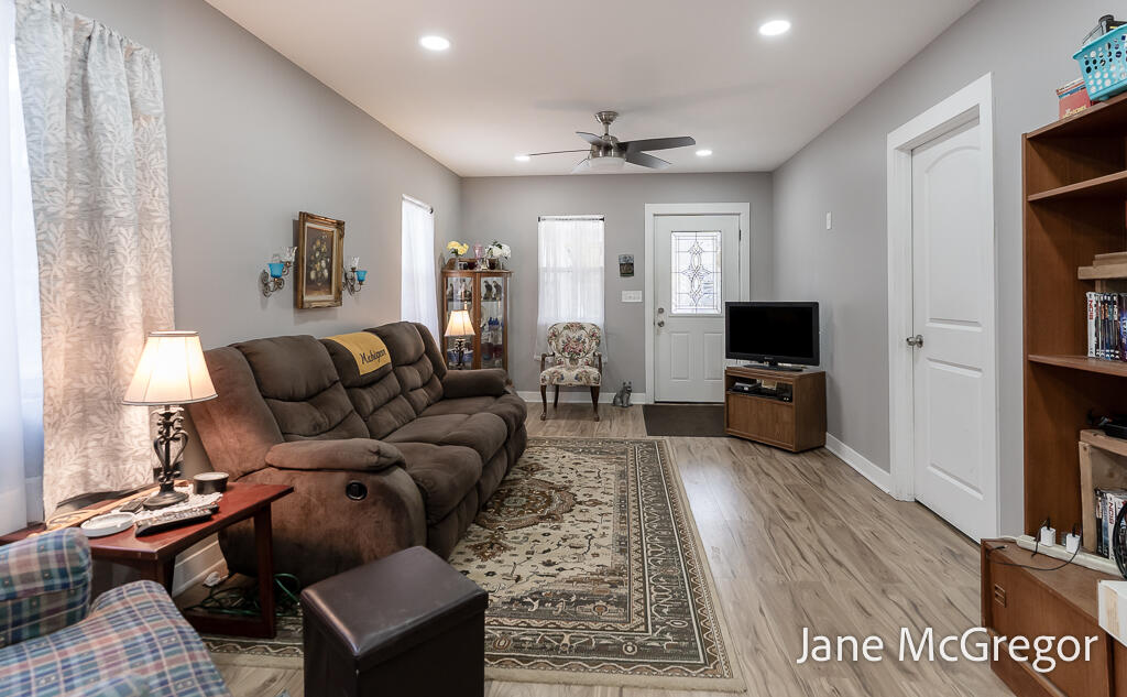 3124 5th Street Muskegon MI 49444