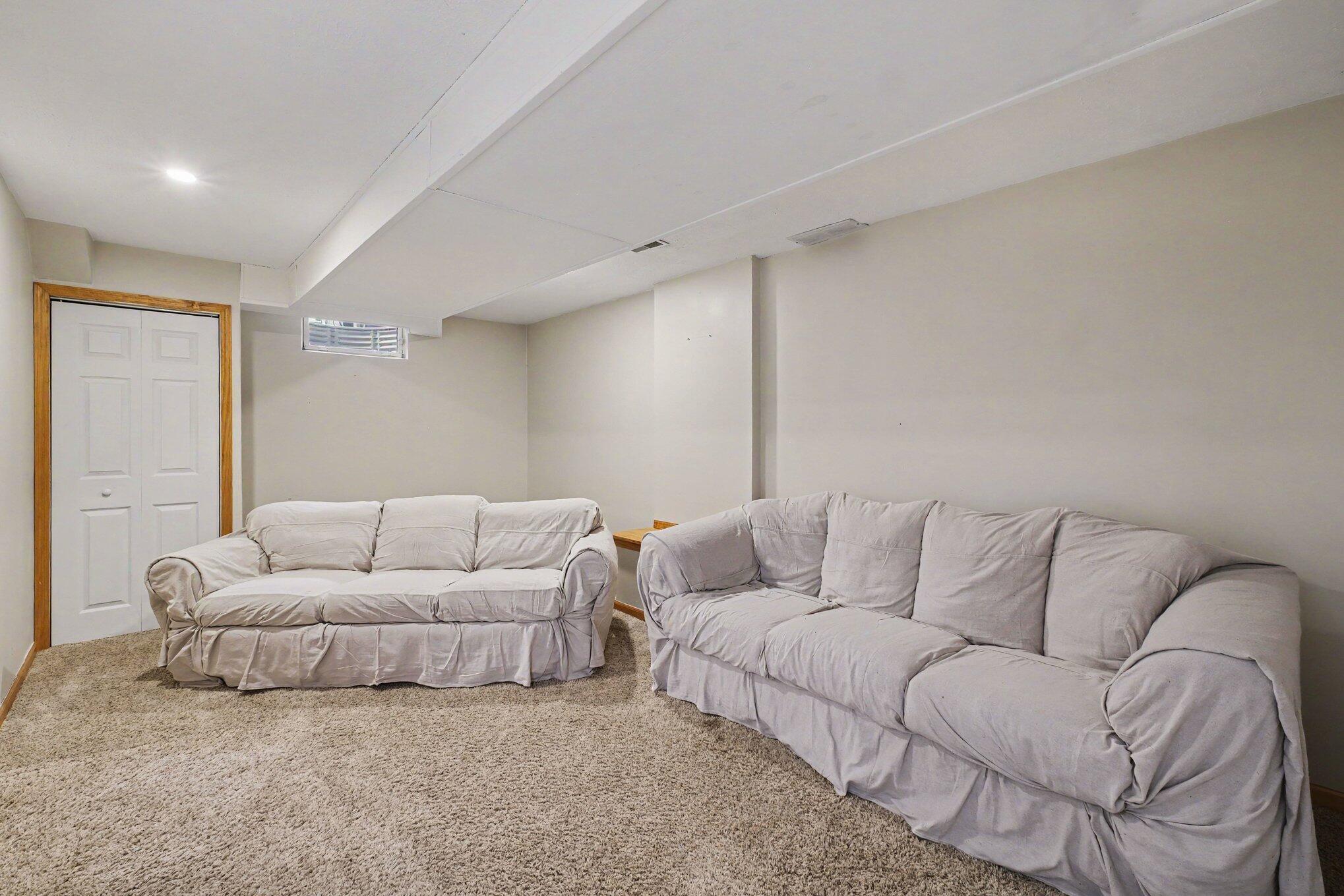 3053 Burritt Street NW Grand Rapids MI 49504