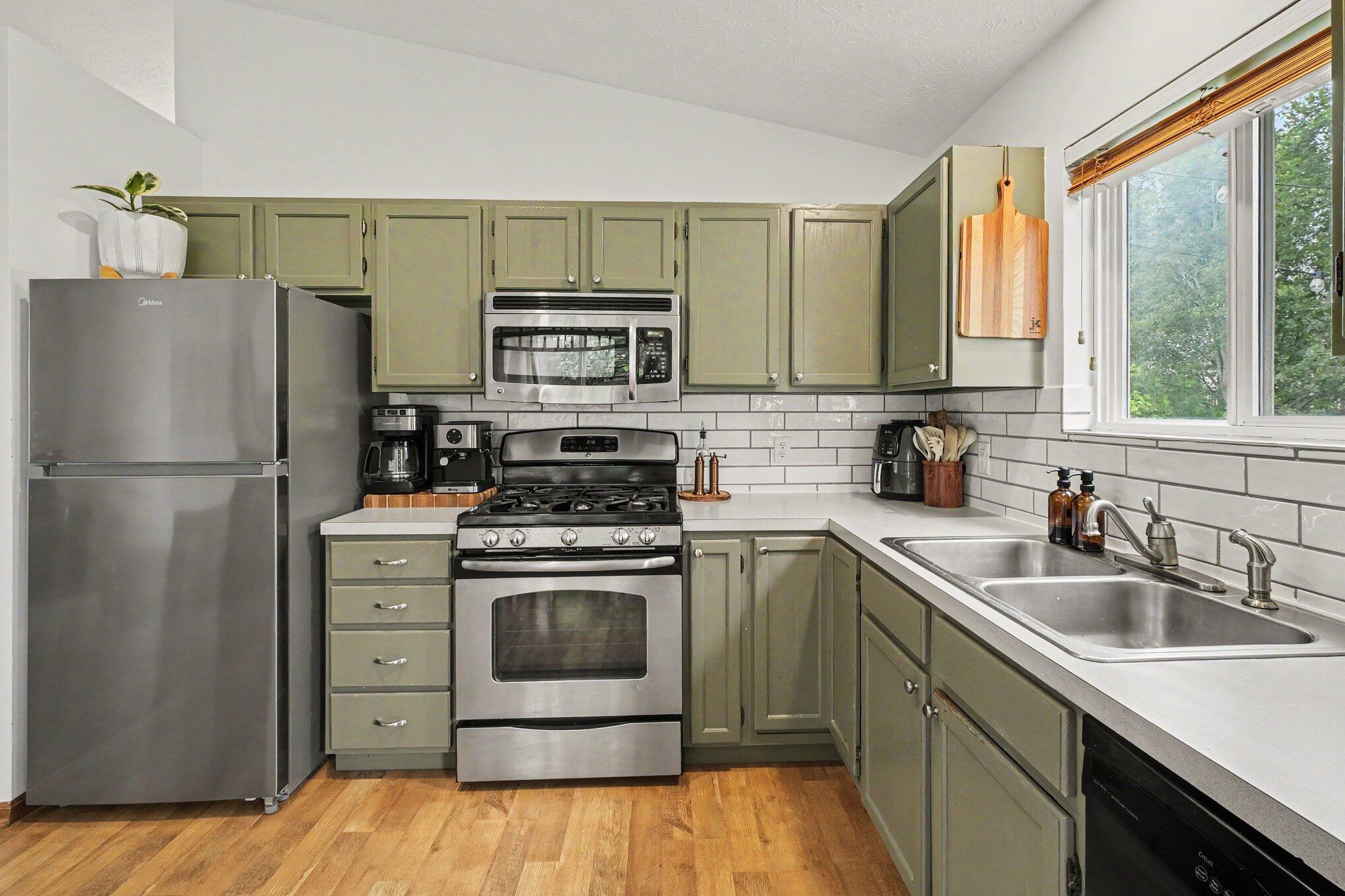 3053 Burritt Street NW Grand Rapids MI 49504