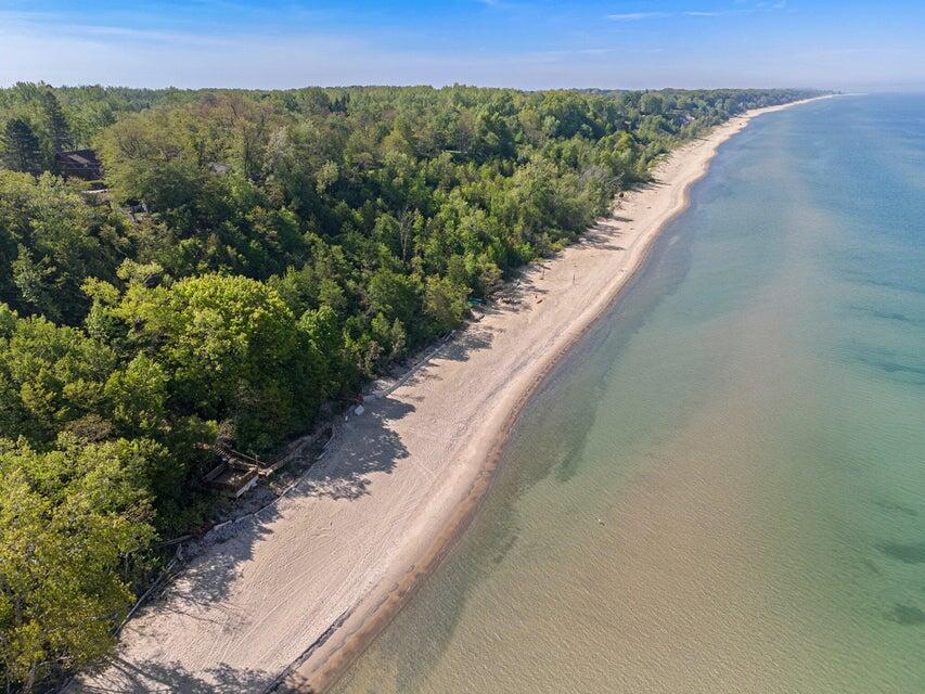 7284 B Street South Haven MI 49090
