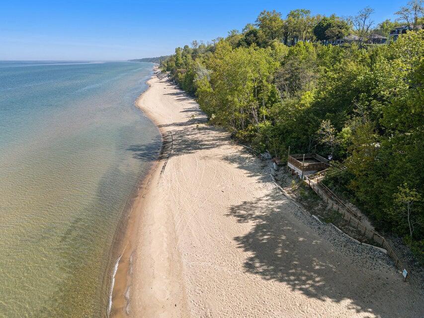 7284 B Street South Haven MI 49090