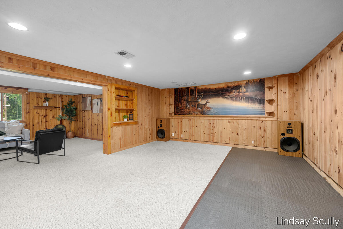 1525 104th Street SW Byron Center MI 49315