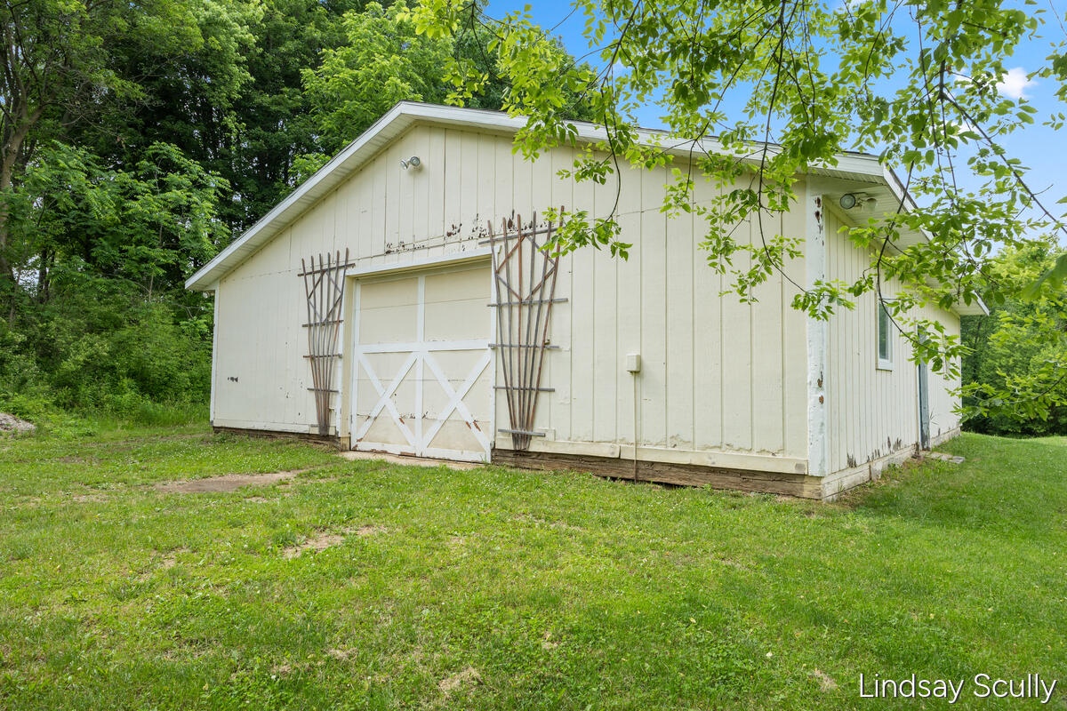 1525 104th Street SW Byron Center MI 49315