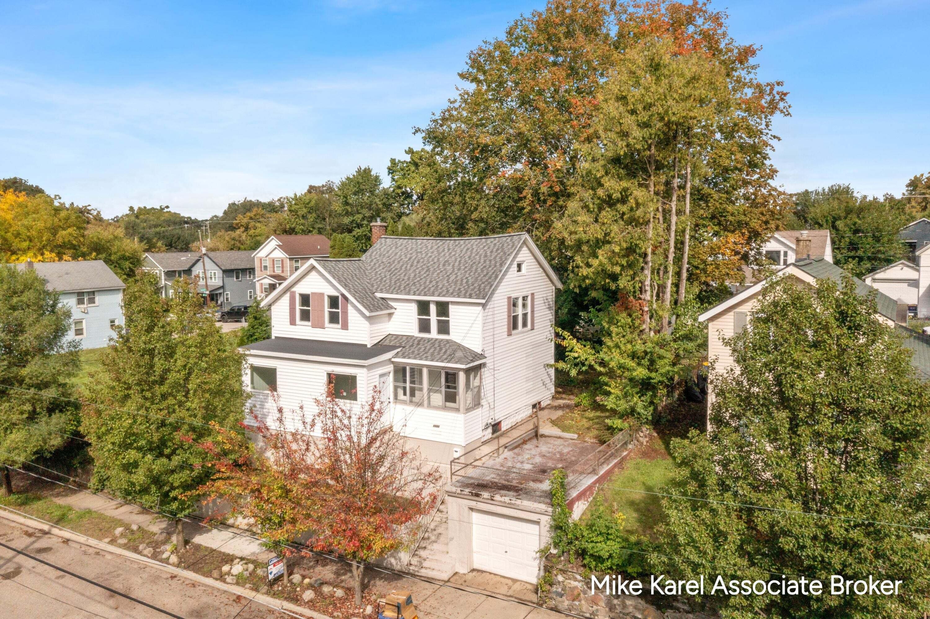 1101 Baxter Street SE Grand Rapids MI 49506