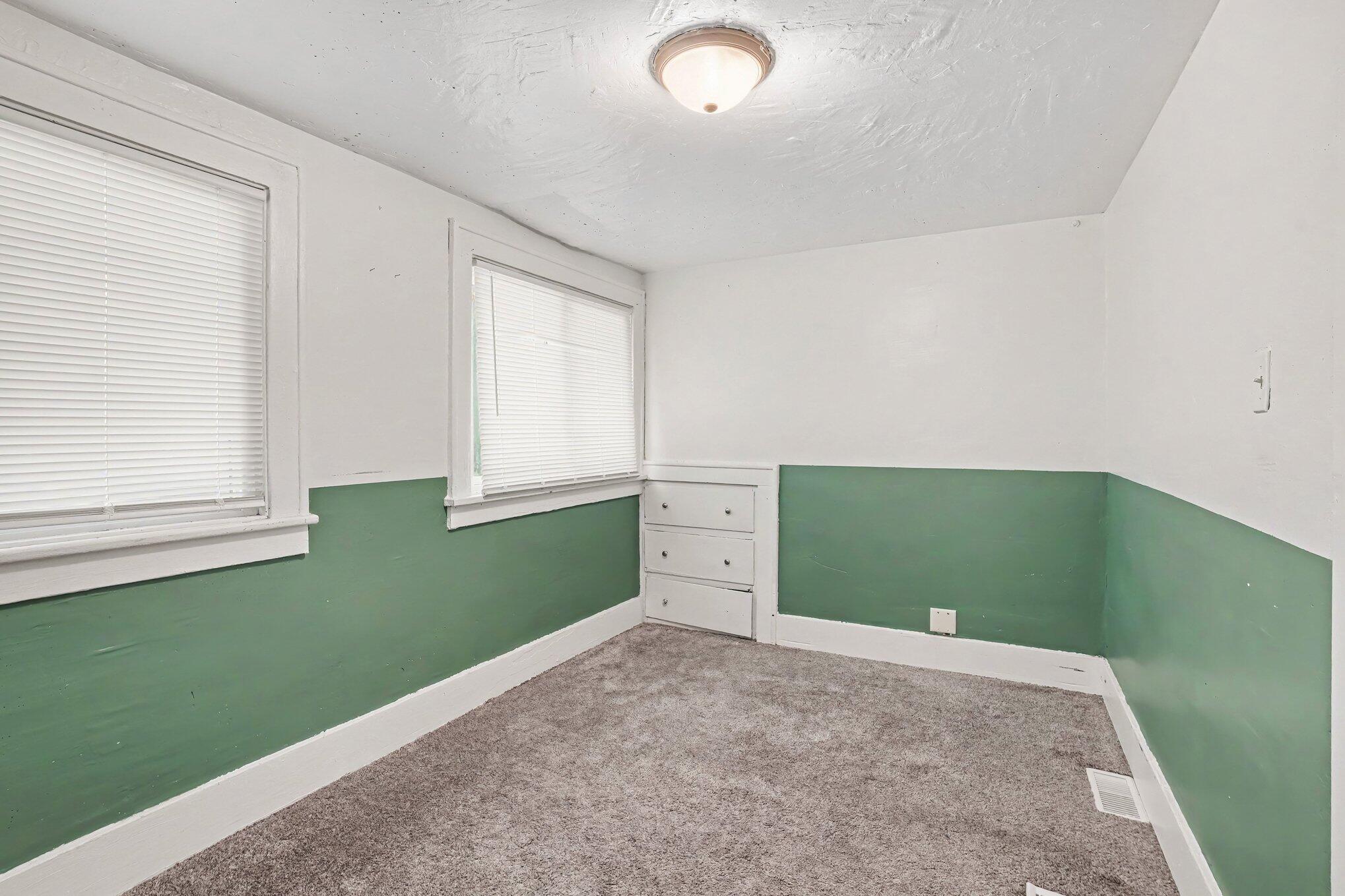 539 Dayton Avenue Kalamazoo MI 49048
