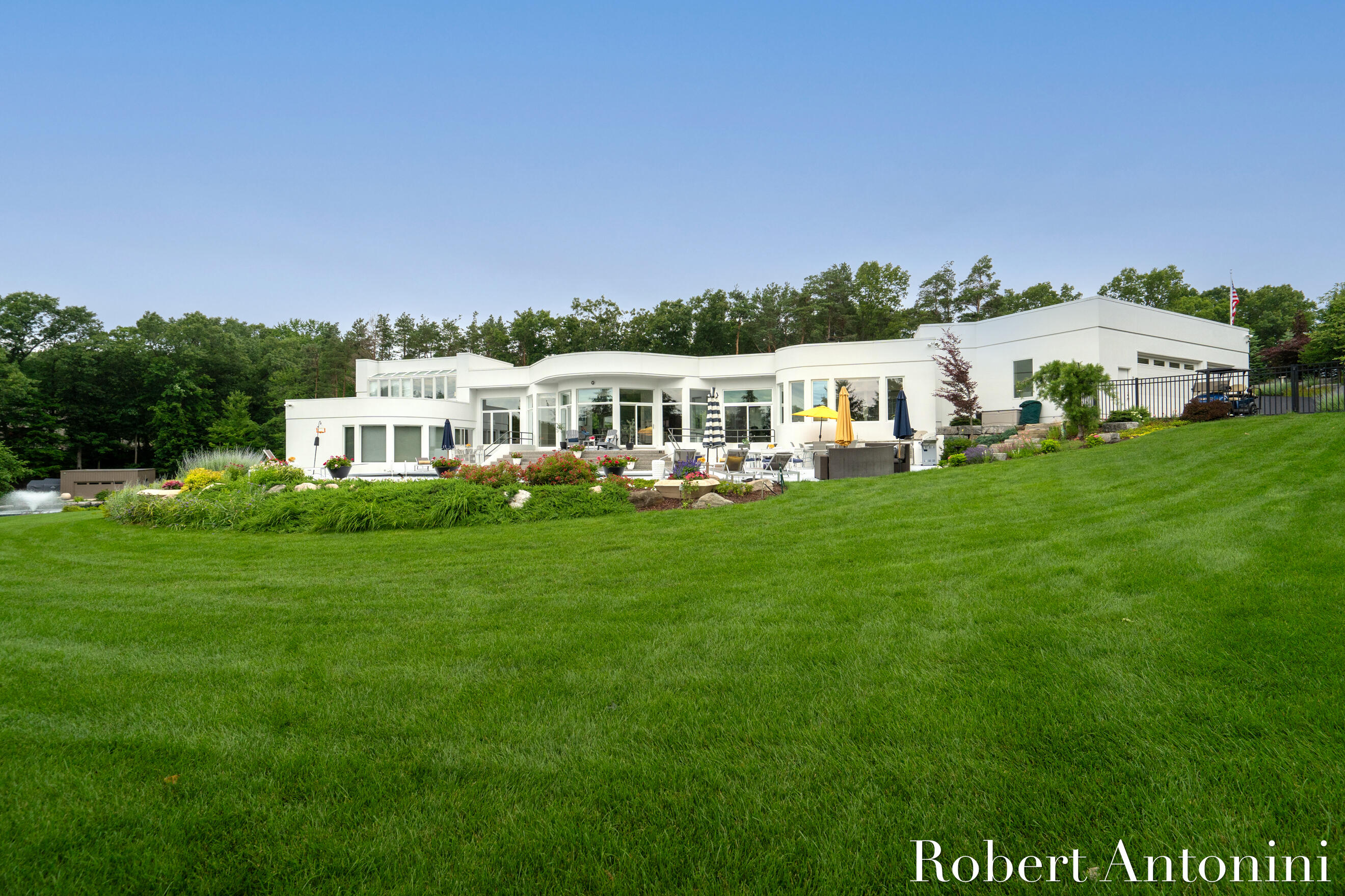 1835 Linson Court SE Grand Rapids MI 49546
