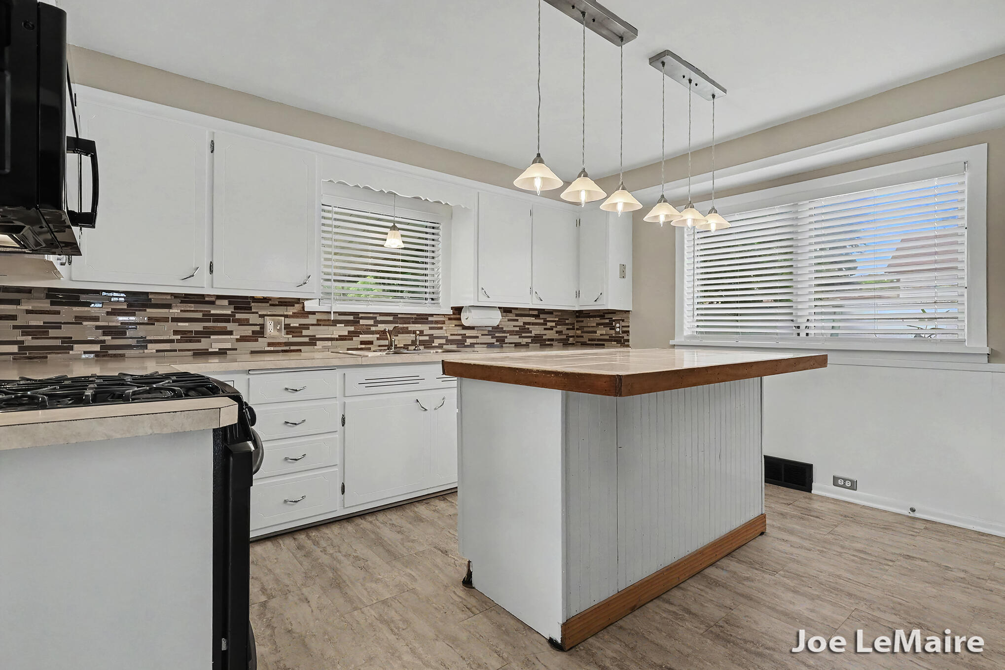 30 N Centennial Street Zeeland MI 49464