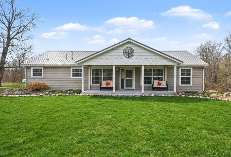 45284 Co Road 703 Coloma MI 49038
