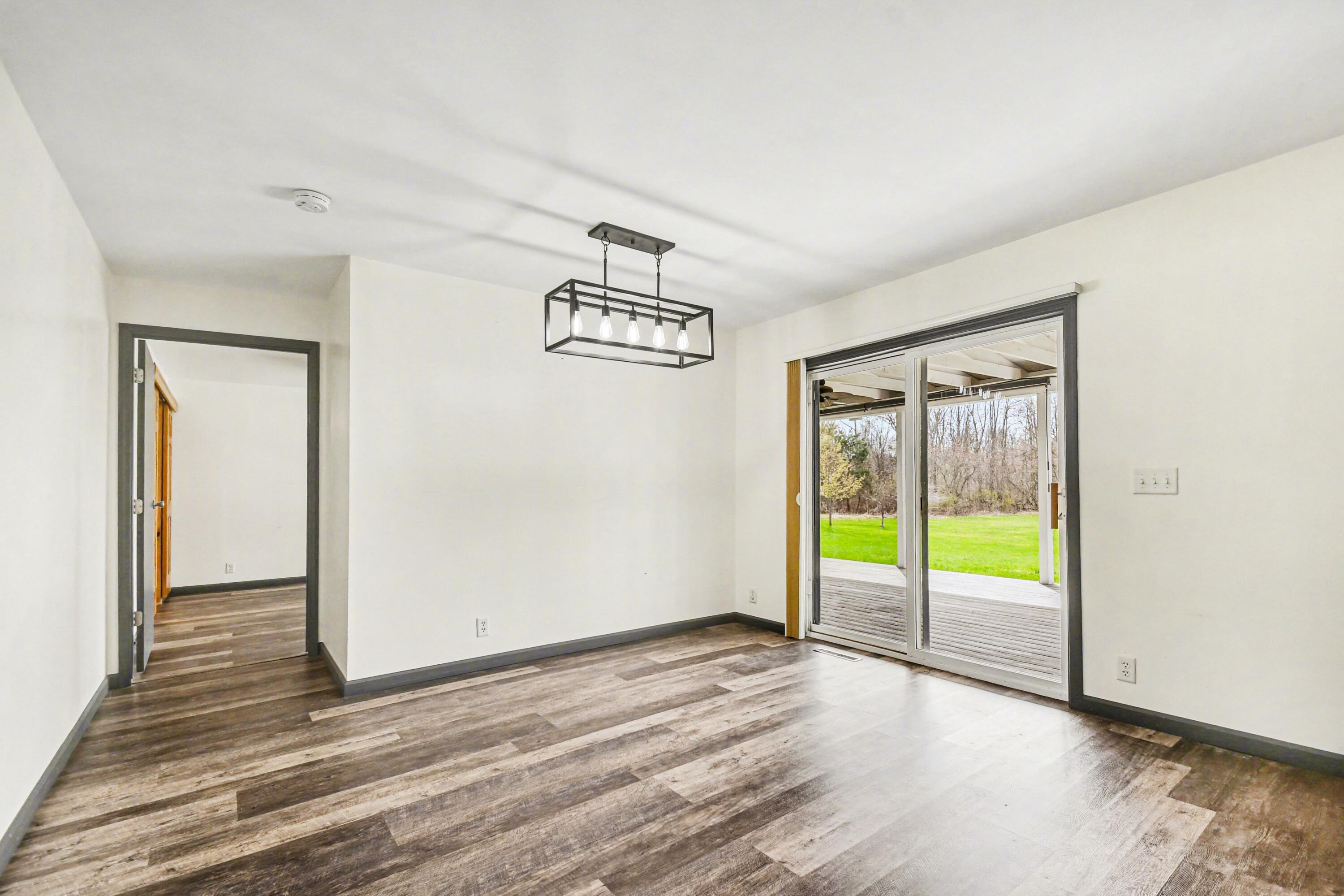 45284 Co Road 703 Coloma MI 49038