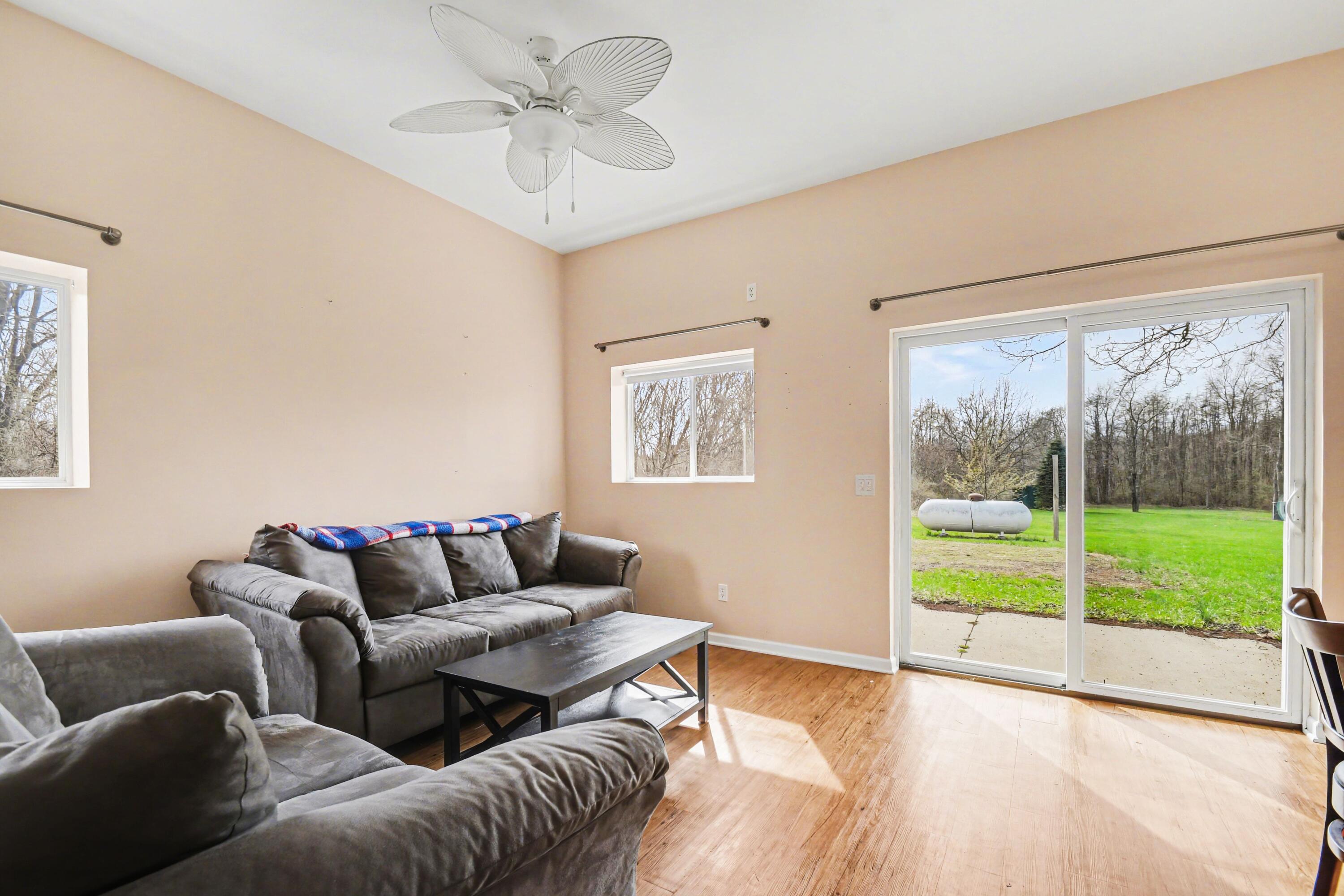 45284 Co Road 703 Coloma MI 49038