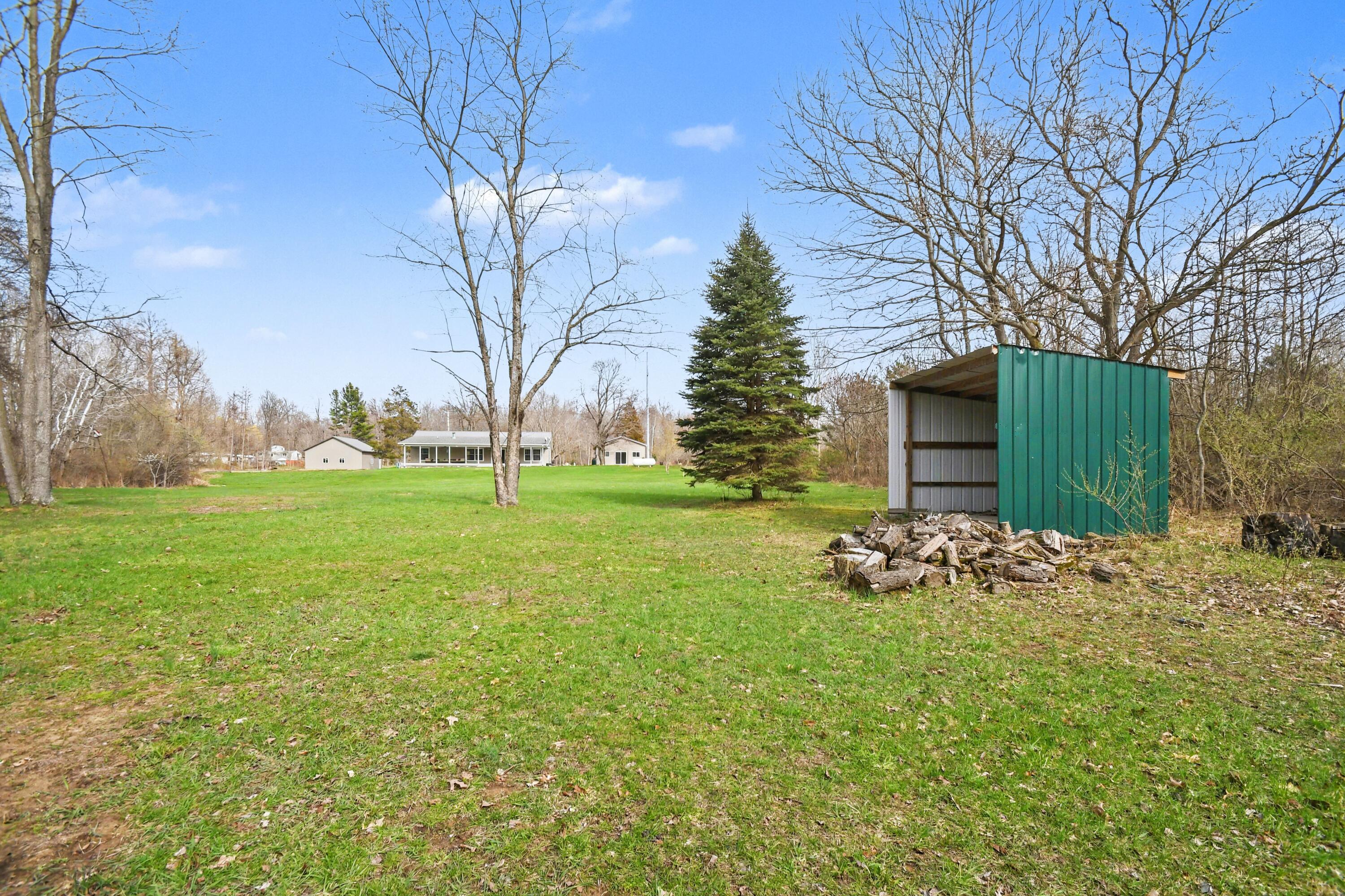 45284 Co Road 703 Coloma MI 49038