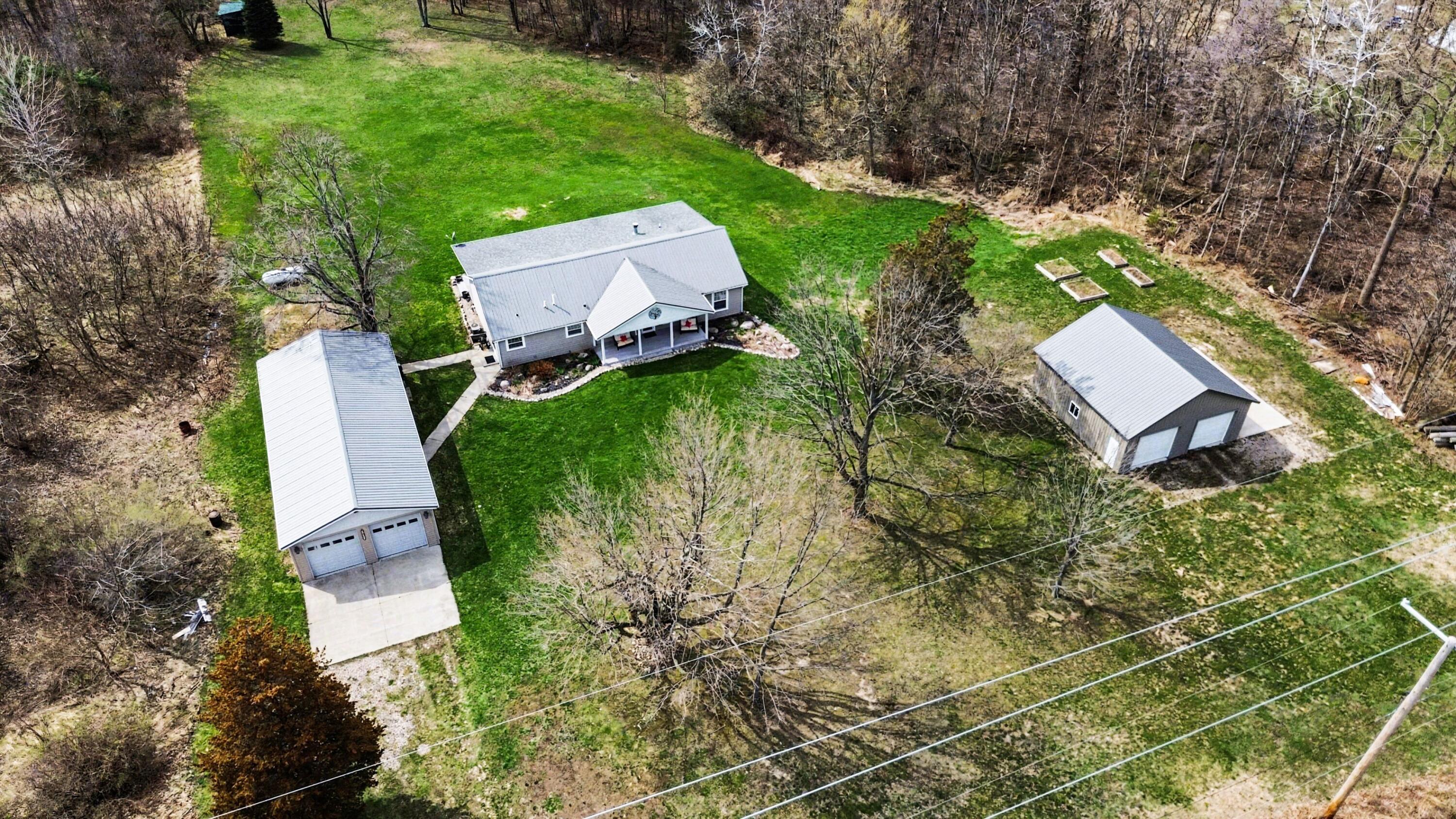 45284 Co Road 703 Coloma MI 49038