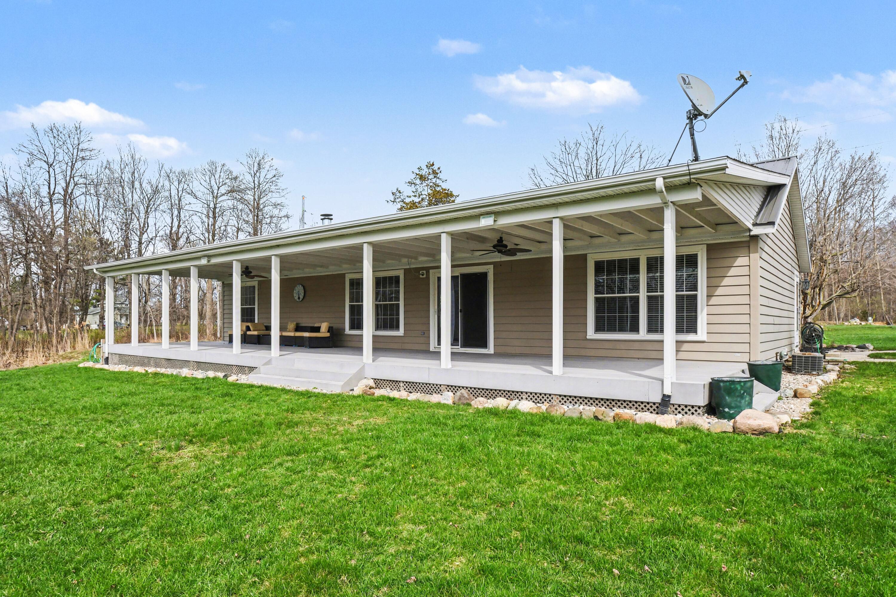 45284 Co Road 703 Coloma MI 49038