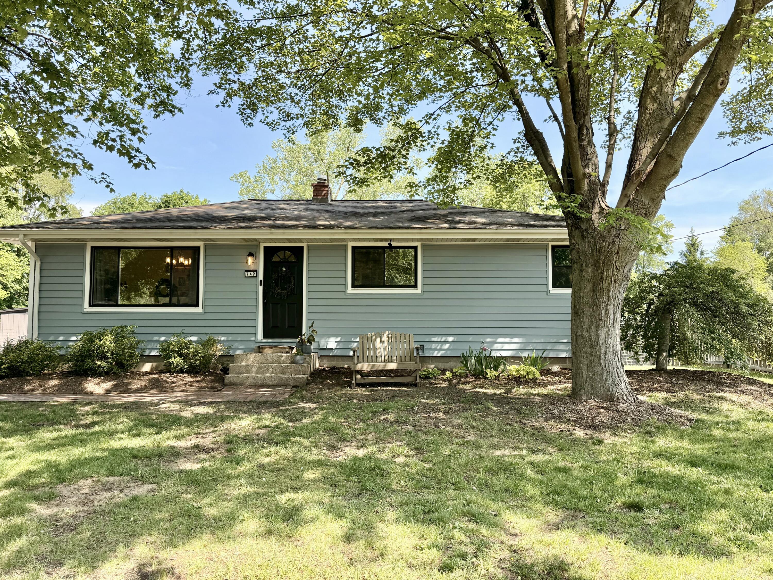 749 Lillian Street Holland MI 49424