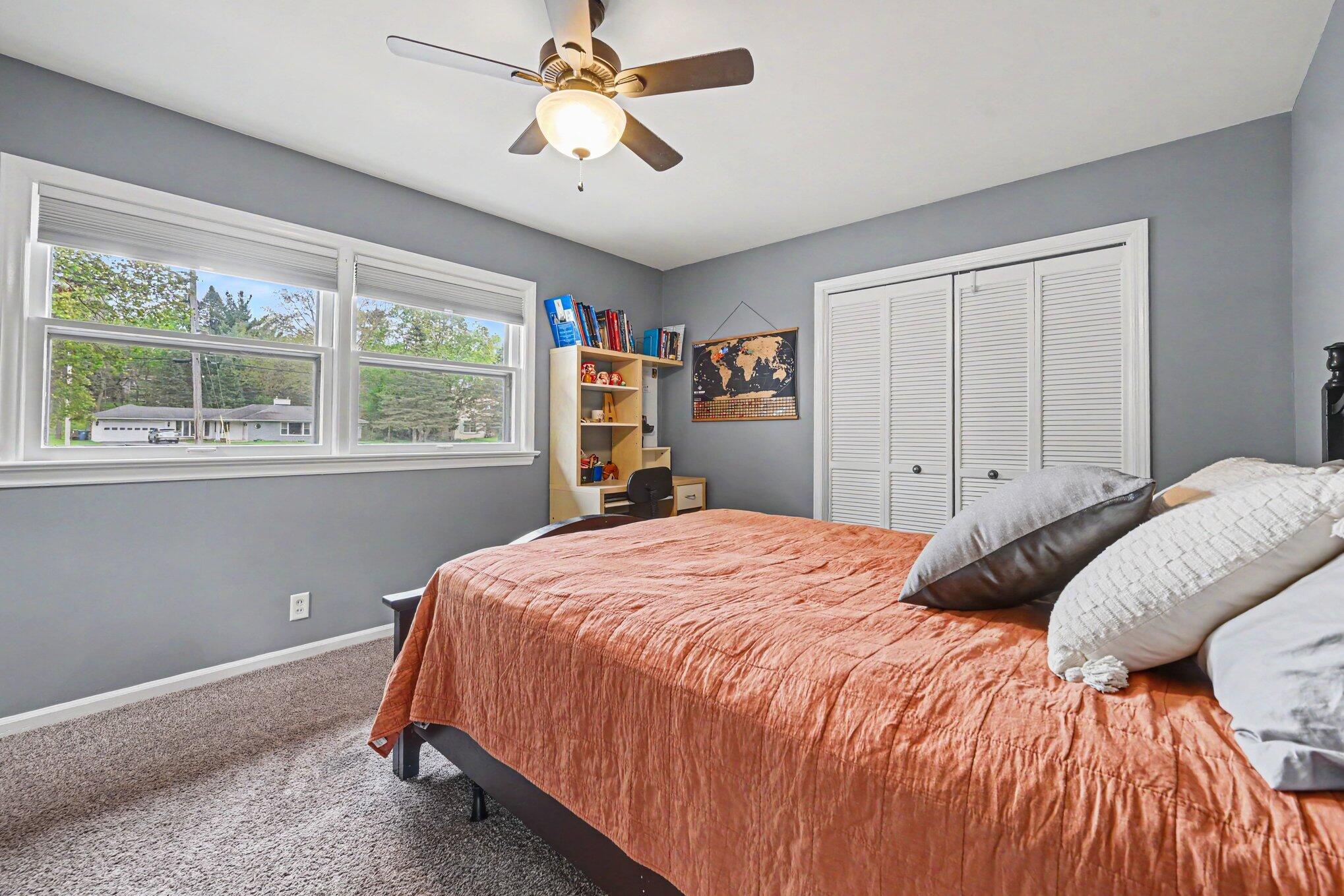 4304 Sunnybrook Drive Kalamazoo MI 49008