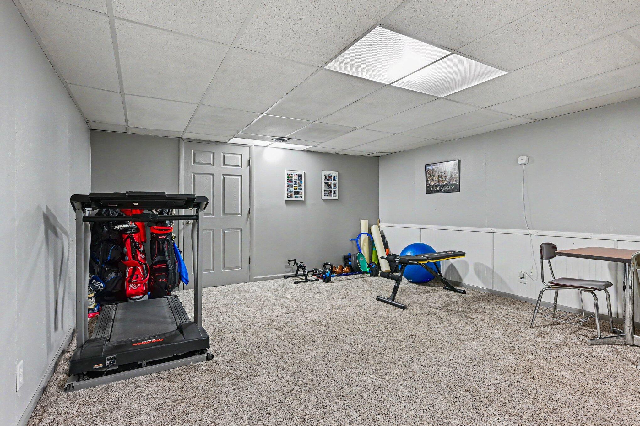 4304 Sunnybrook Drive Kalamazoo MI 49008
