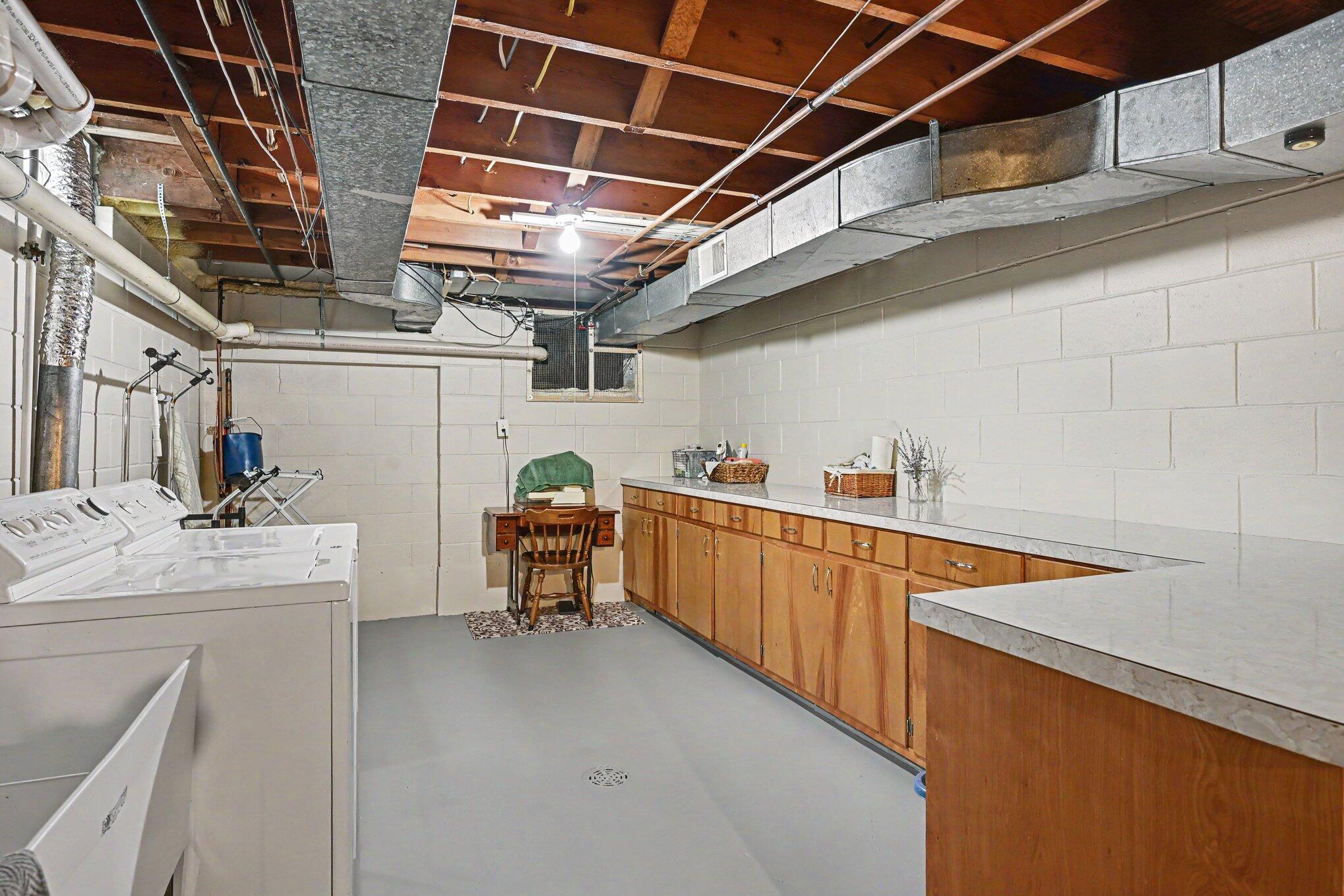 4304 Sunnybrook Drive Kalamazoo MI 49008