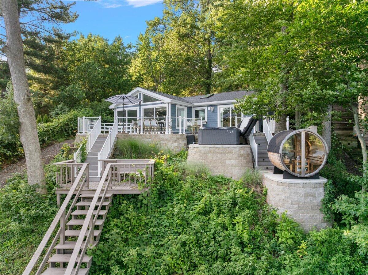 Saugatuck MI, 6365 Waters Edge Lane