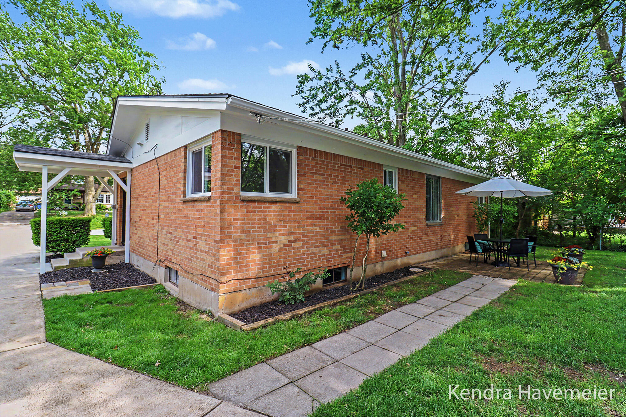 505 Fairfield Avenue NW Grand Rapids MI 49504