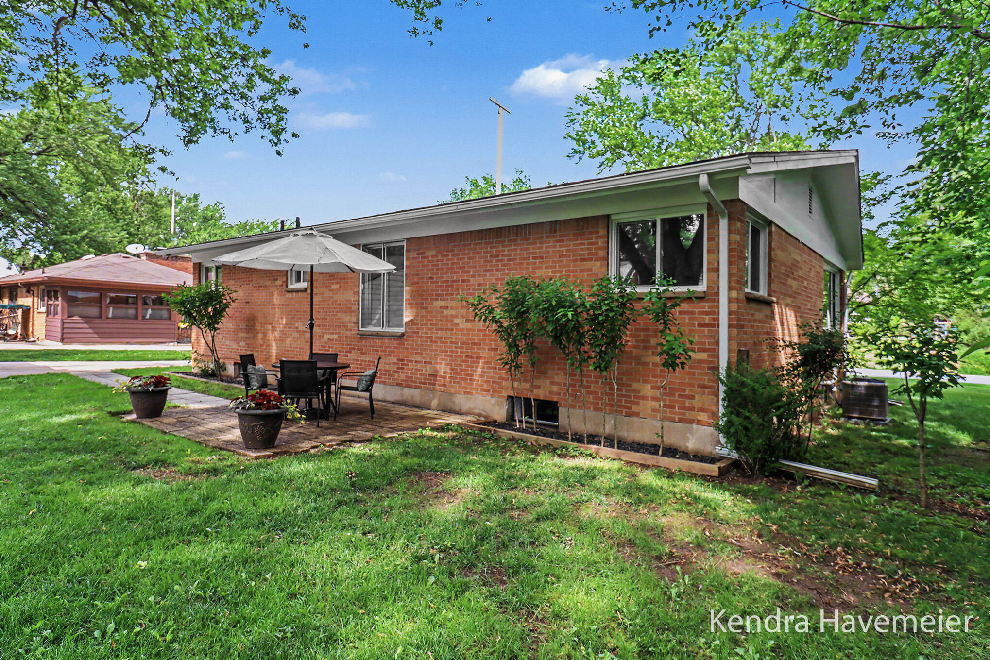 505 Fairfield Avenue NW Grand Rapids MI 49504