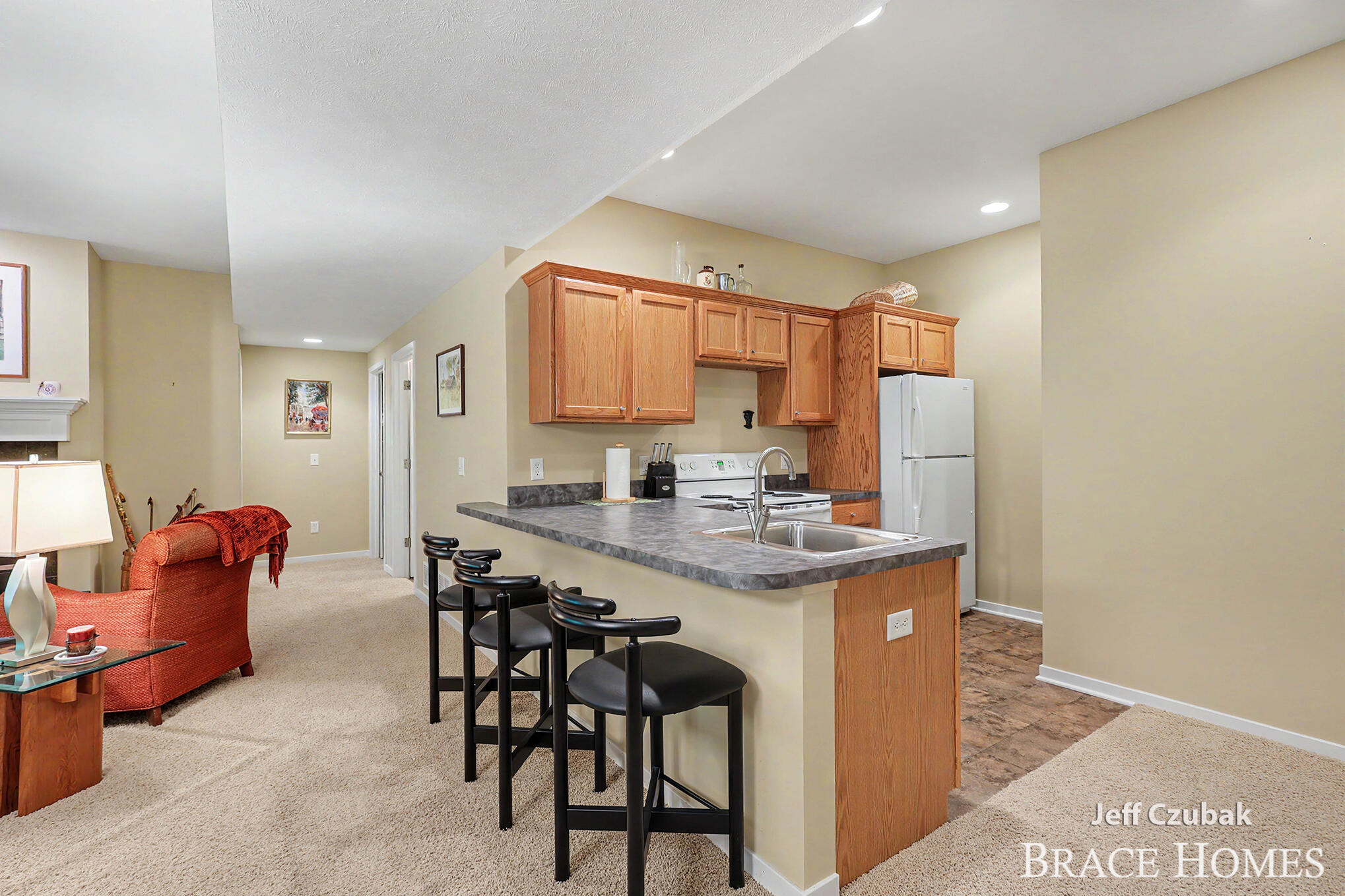 2336 Forest Trail Circle Fennville MI 49408
