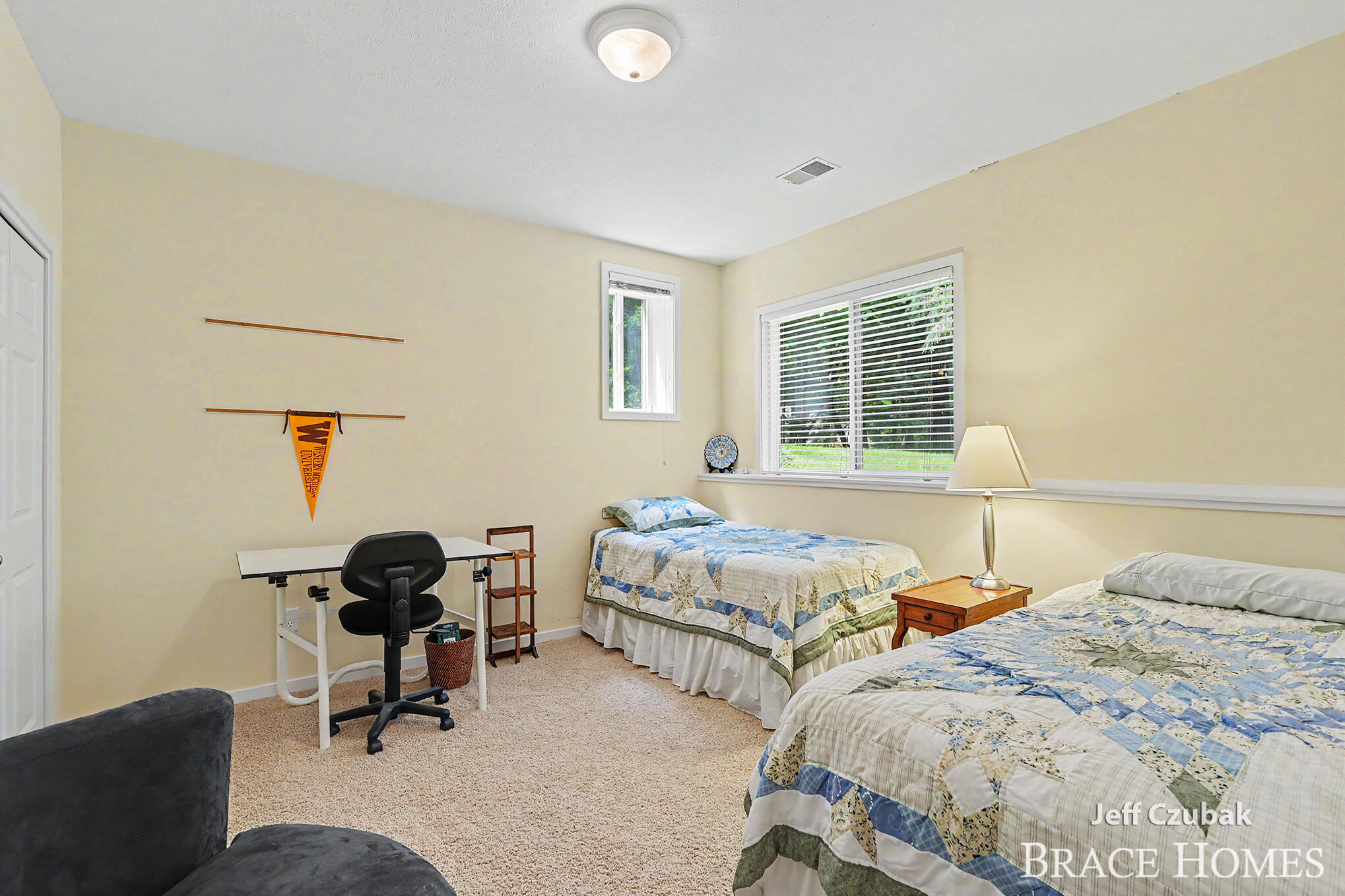2336 Forest Trail Circle Fennville MI 49408