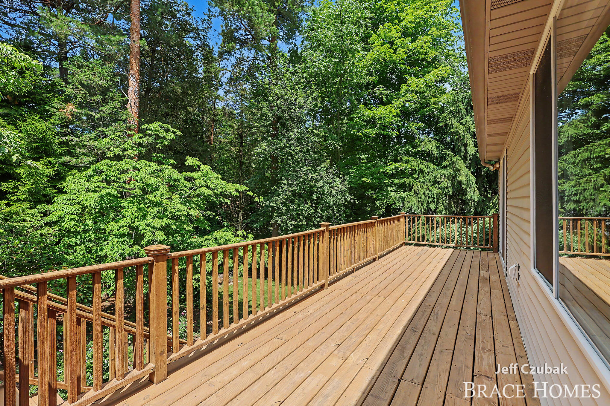 2336 Forest Trail Circle Fennville MI 49408