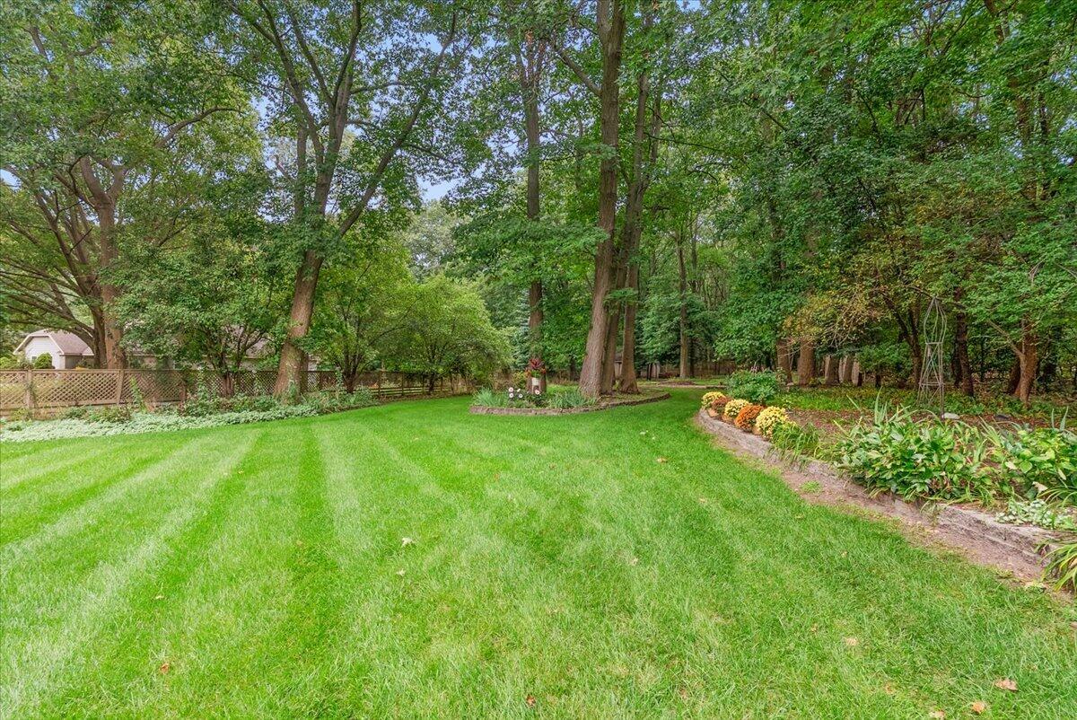 432 N Division Avenue Holland MI 49424