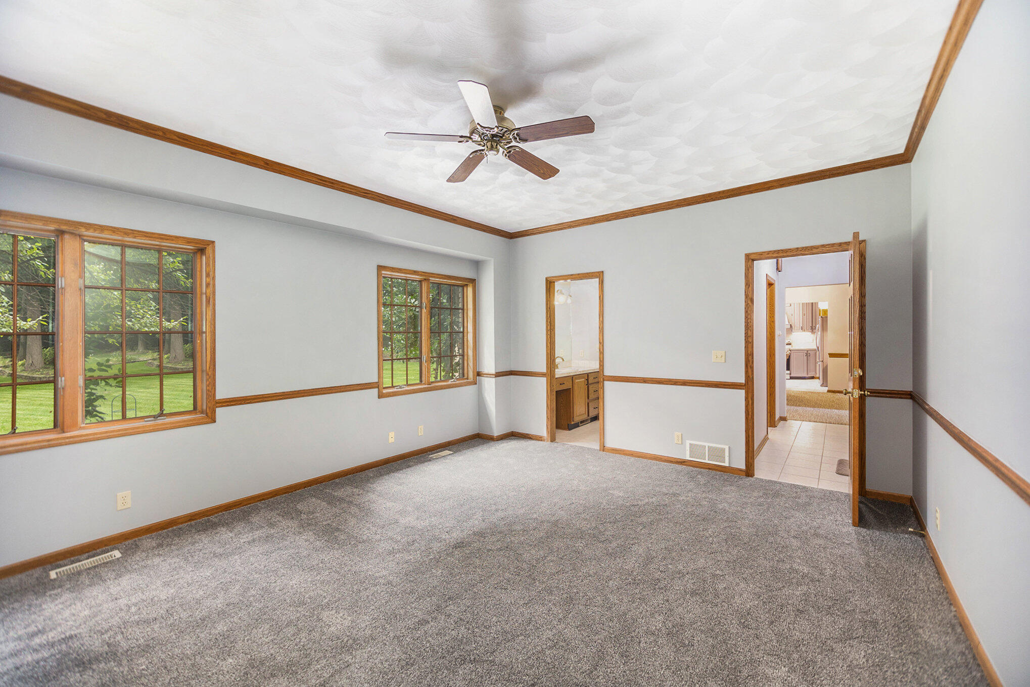 432 N Division Avenue Holland MI 49424