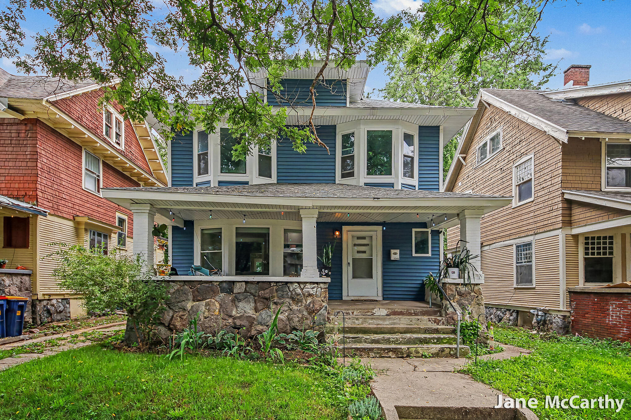 1240 Bemis Street SE Grand Rapids MI 49506