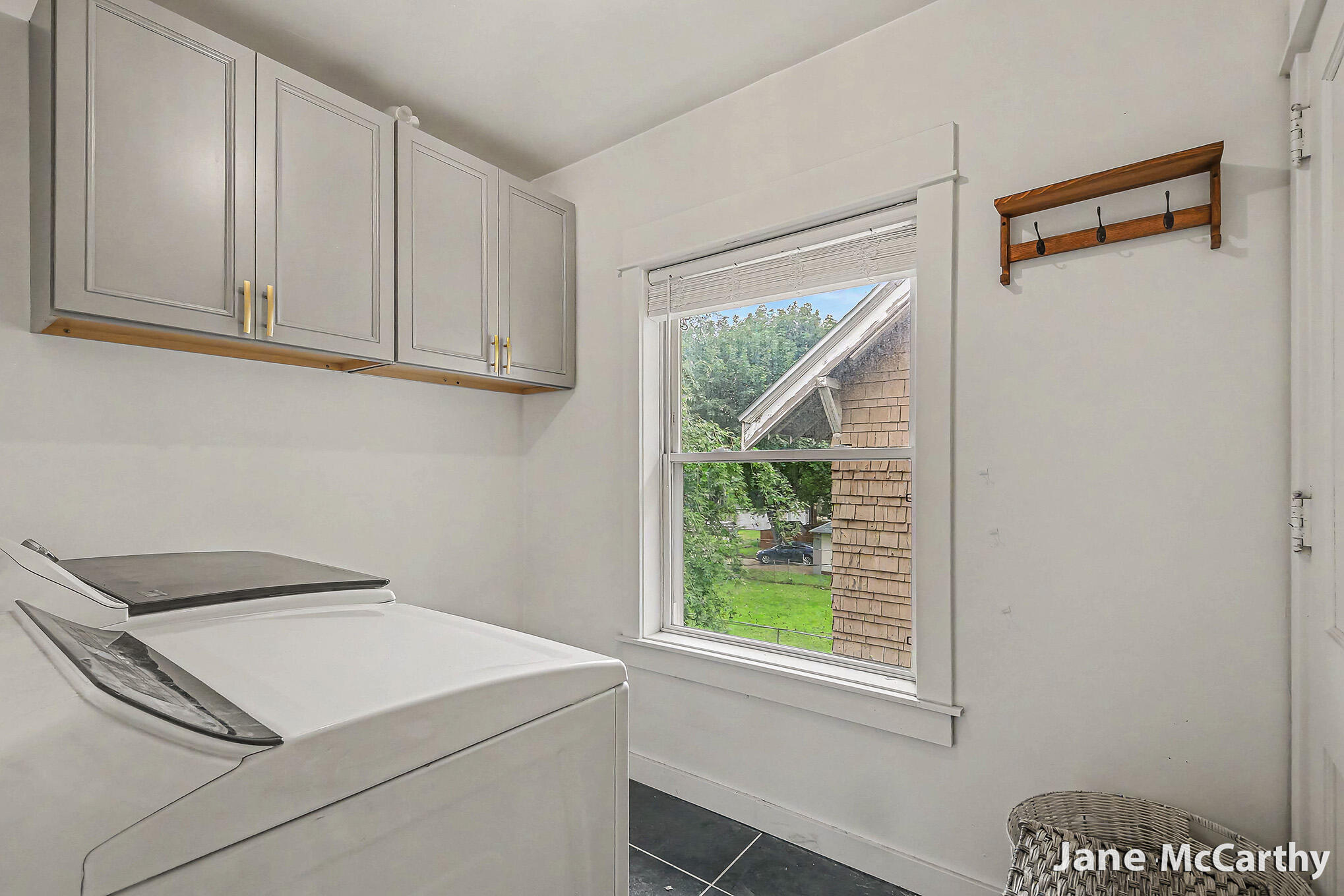 1240 Bemis Street SE Grand Rapids MI 49506