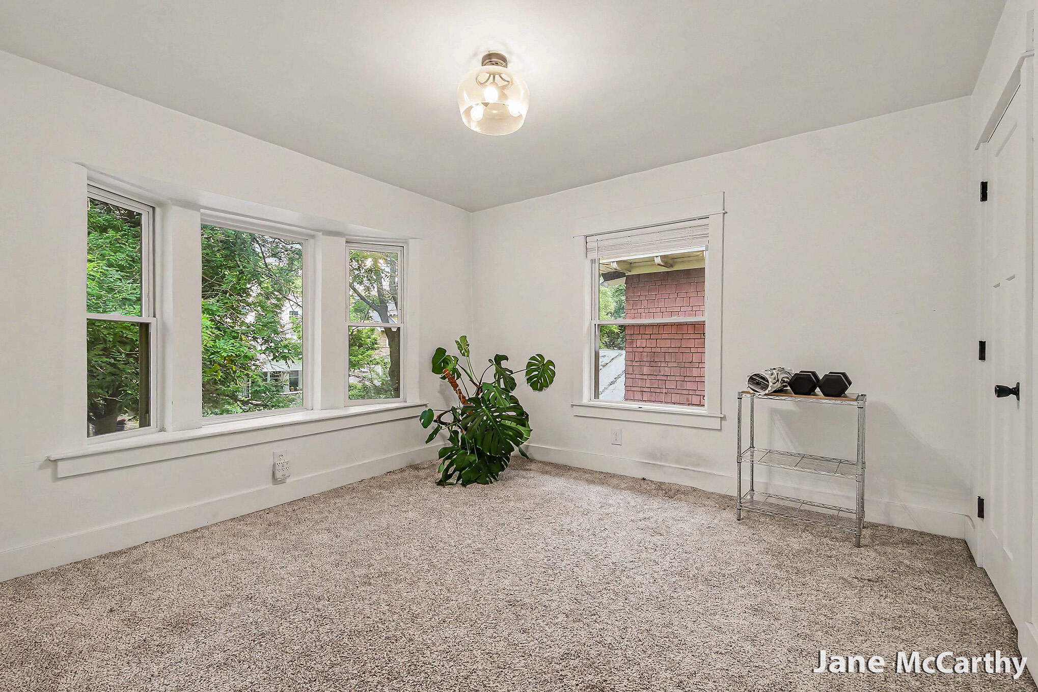 1240 Bemis Street SE Grand Rapids MI 49506