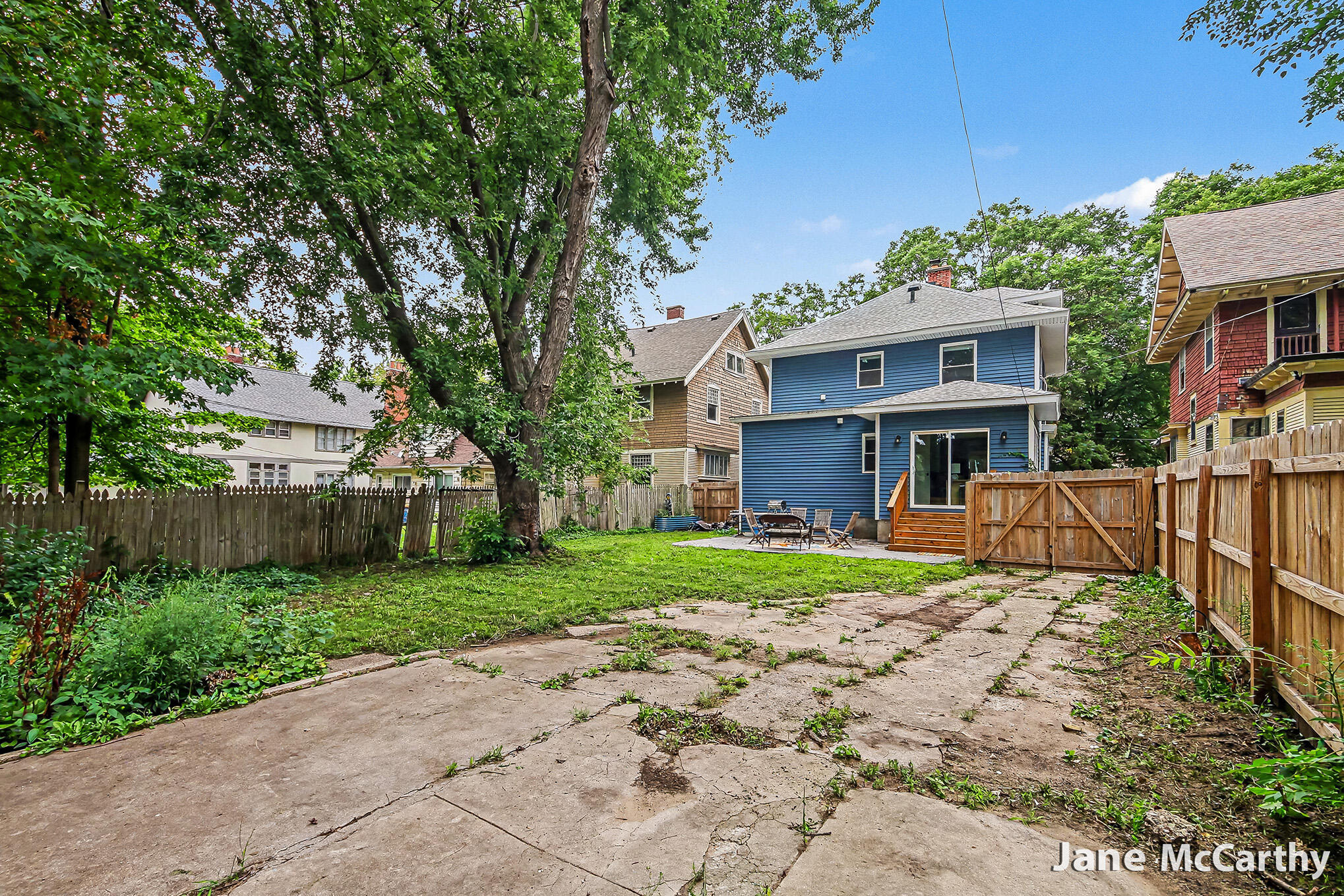 1240 Bemis Street SE Grand Rapids MI 49506