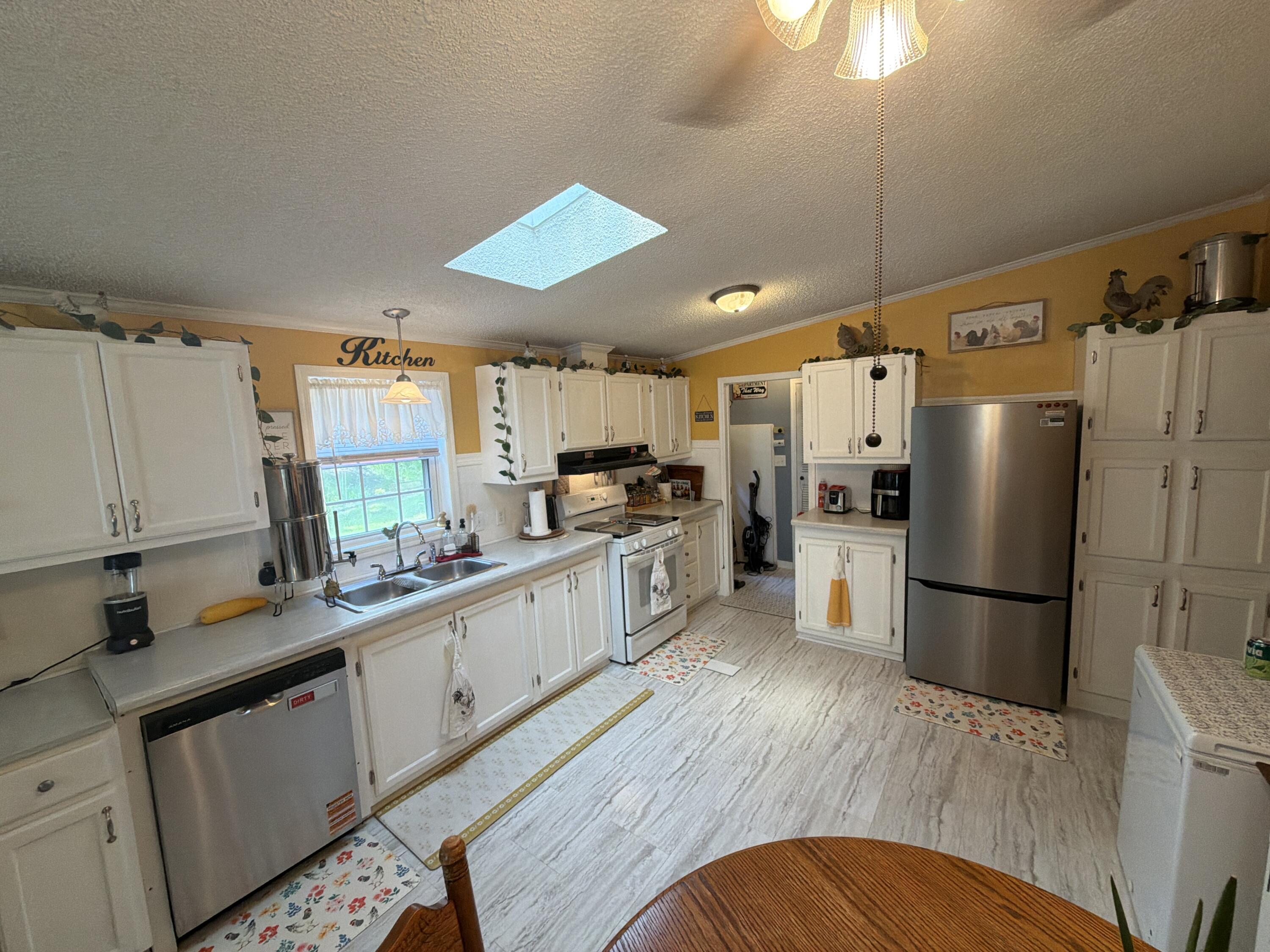 14279 Winters Creek W West Olive MI 49460