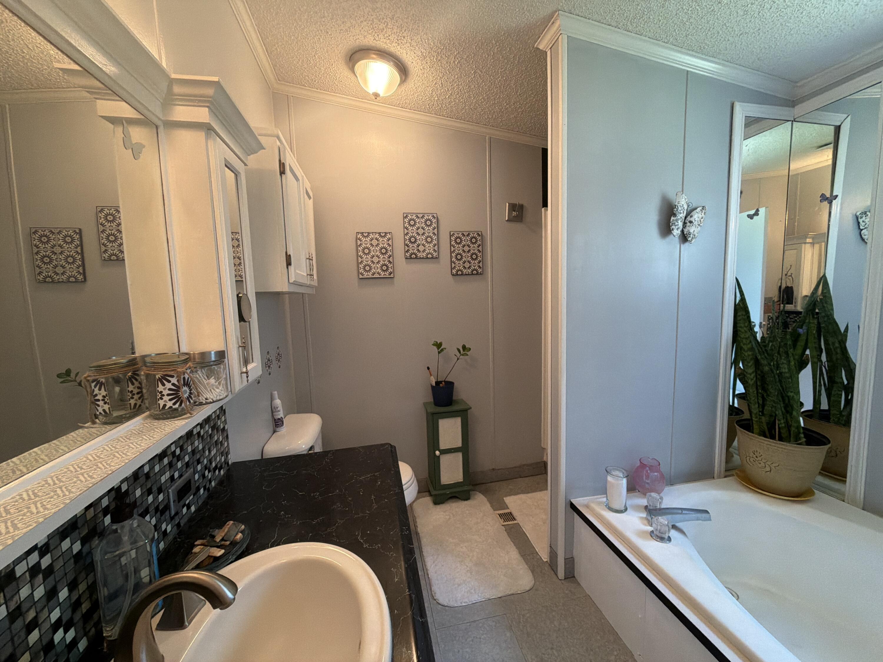 14279 Winters Creek W West Olive MI 49460