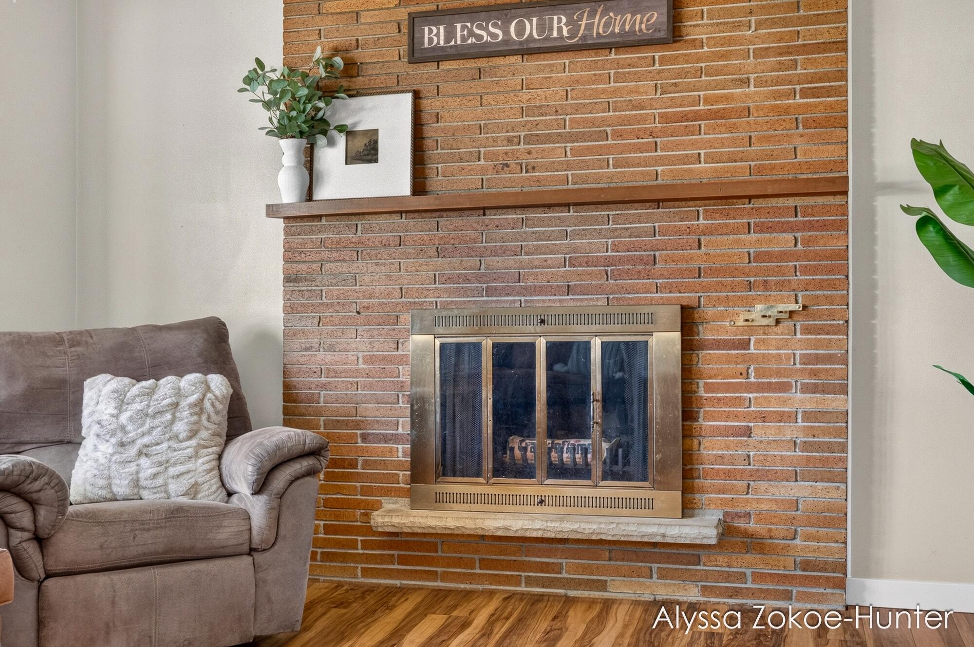 1938 Moerland Court NW Grand Rapids MI 49504