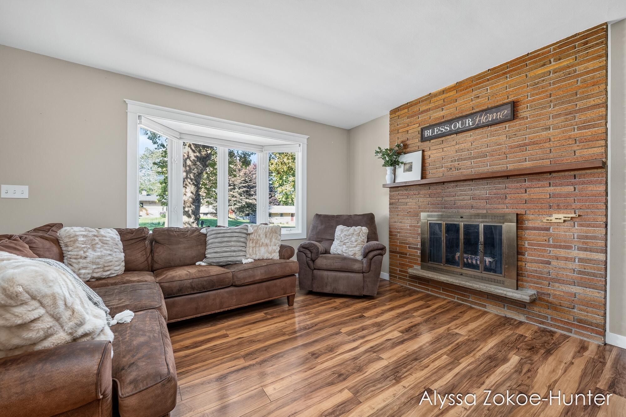 1938 Moerland Court NW Grand Rapids MI 49504