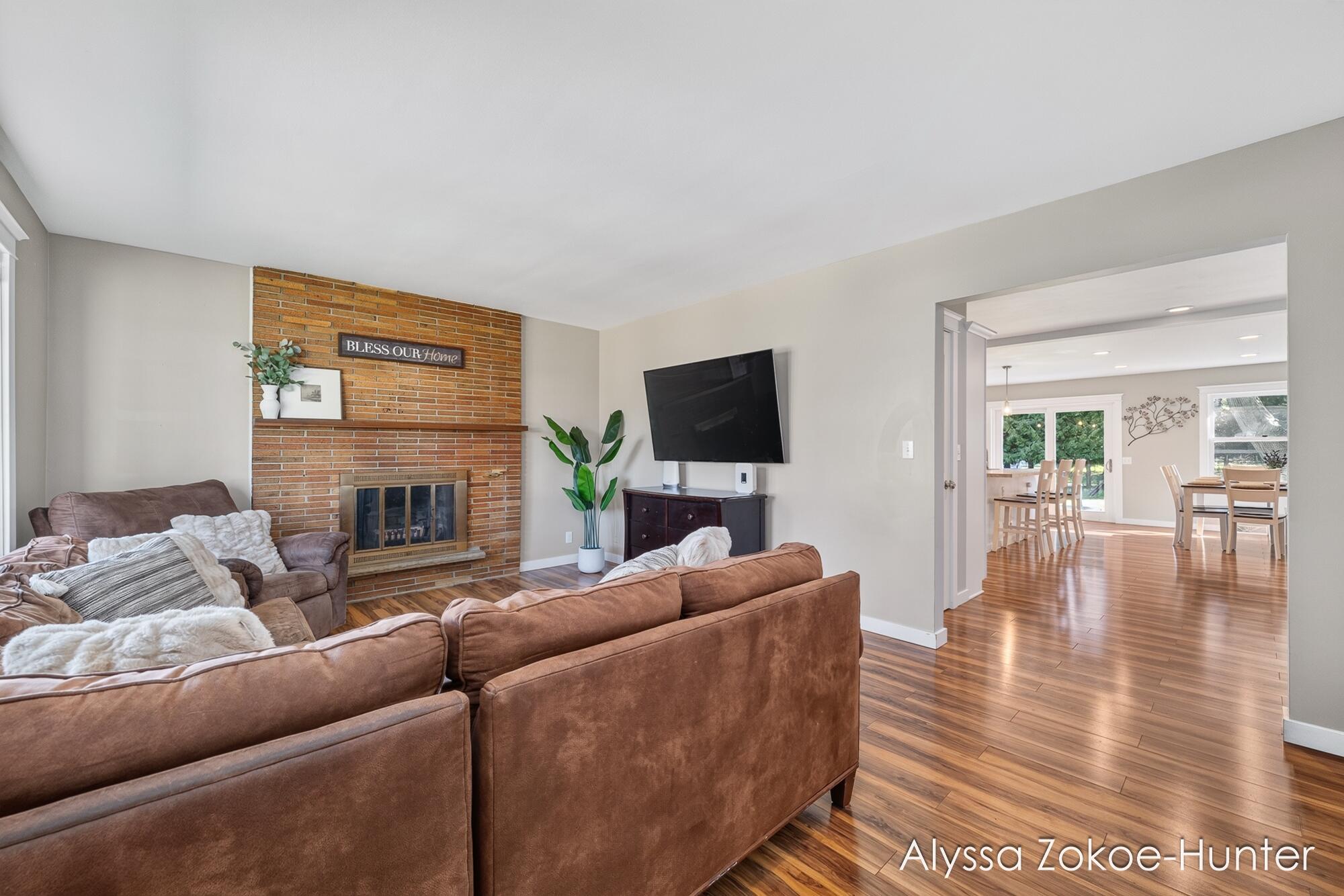 1938 Moerland Court NW Grand Rapids MI 49504