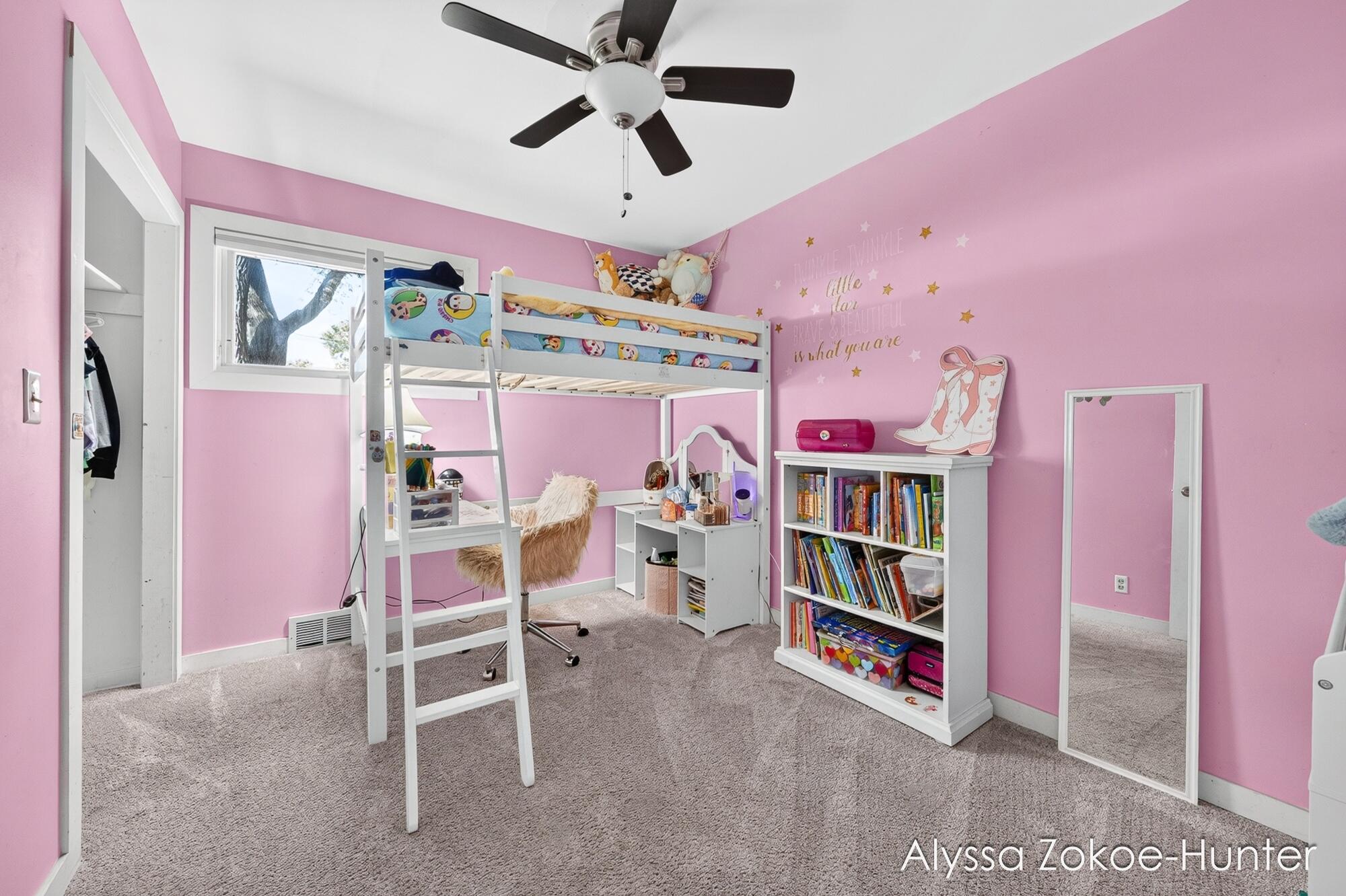 1938 Moerland Court NW Grand Rapids MI 49504