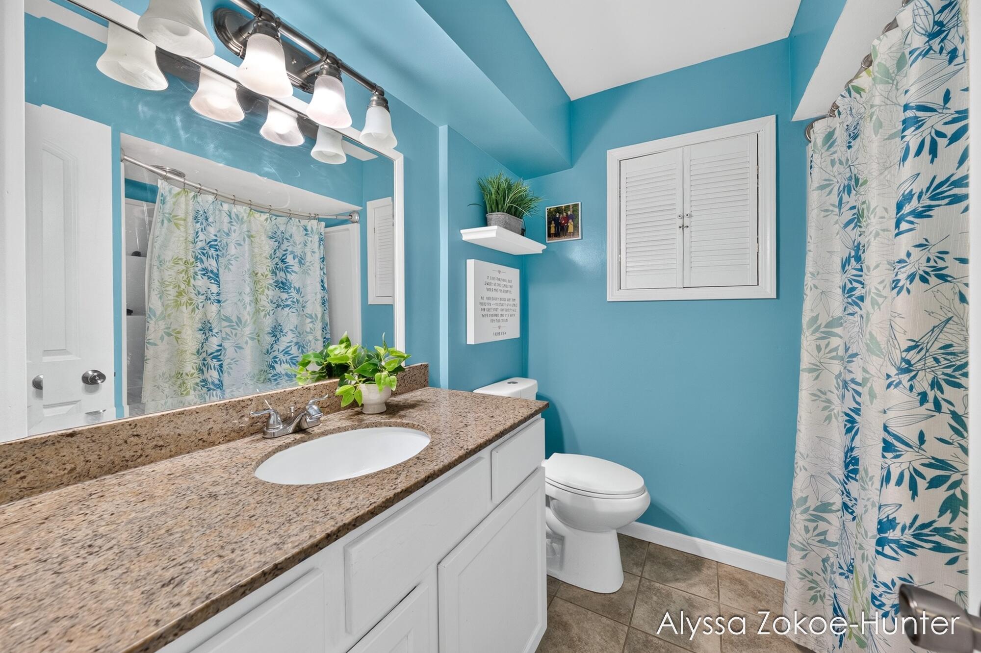 1938 Moerland Court NW Grand Rapids MI 49504