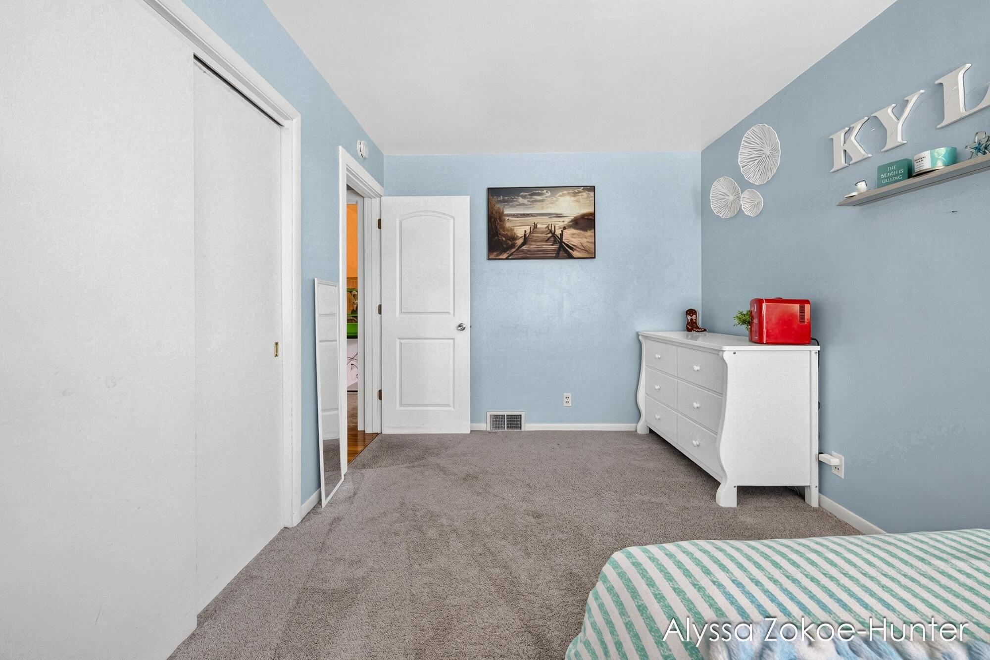 1938 Moerland Court NW Grand Rapids MI 49504