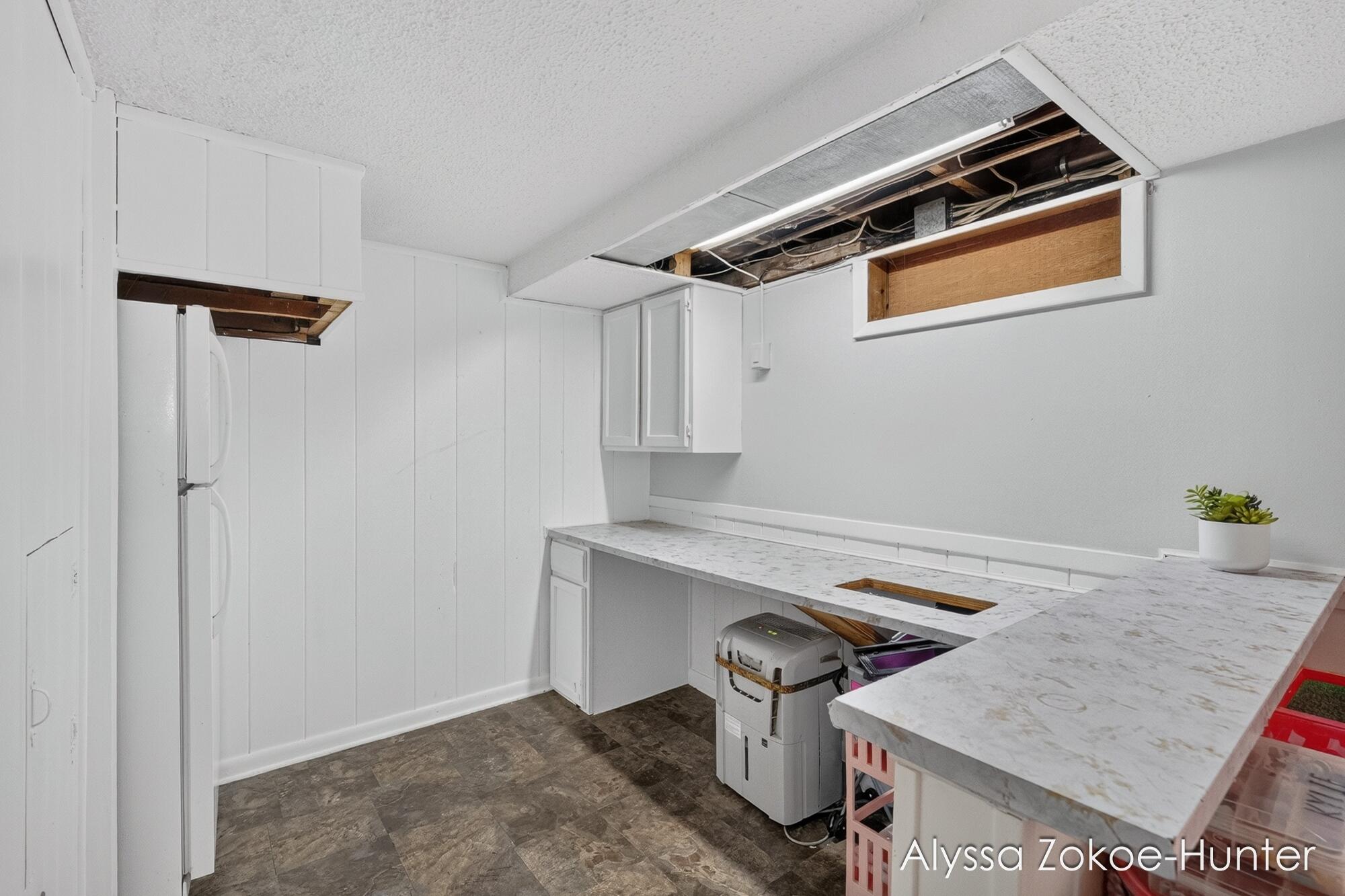 1938 Moerland Court NW Grand Rapids MI 49504