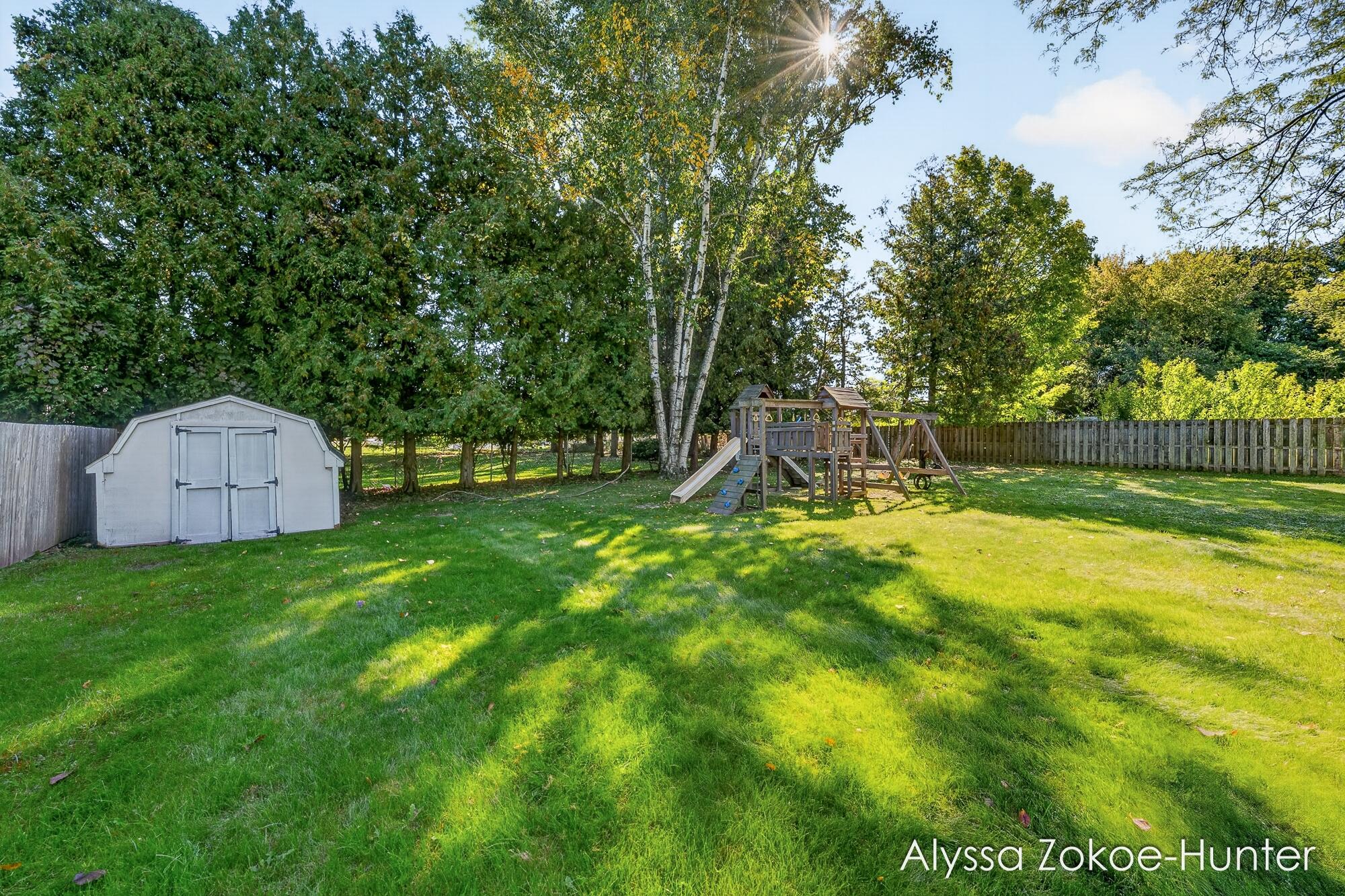 1938 Moerland Court NW Grand Rapids MI 49504