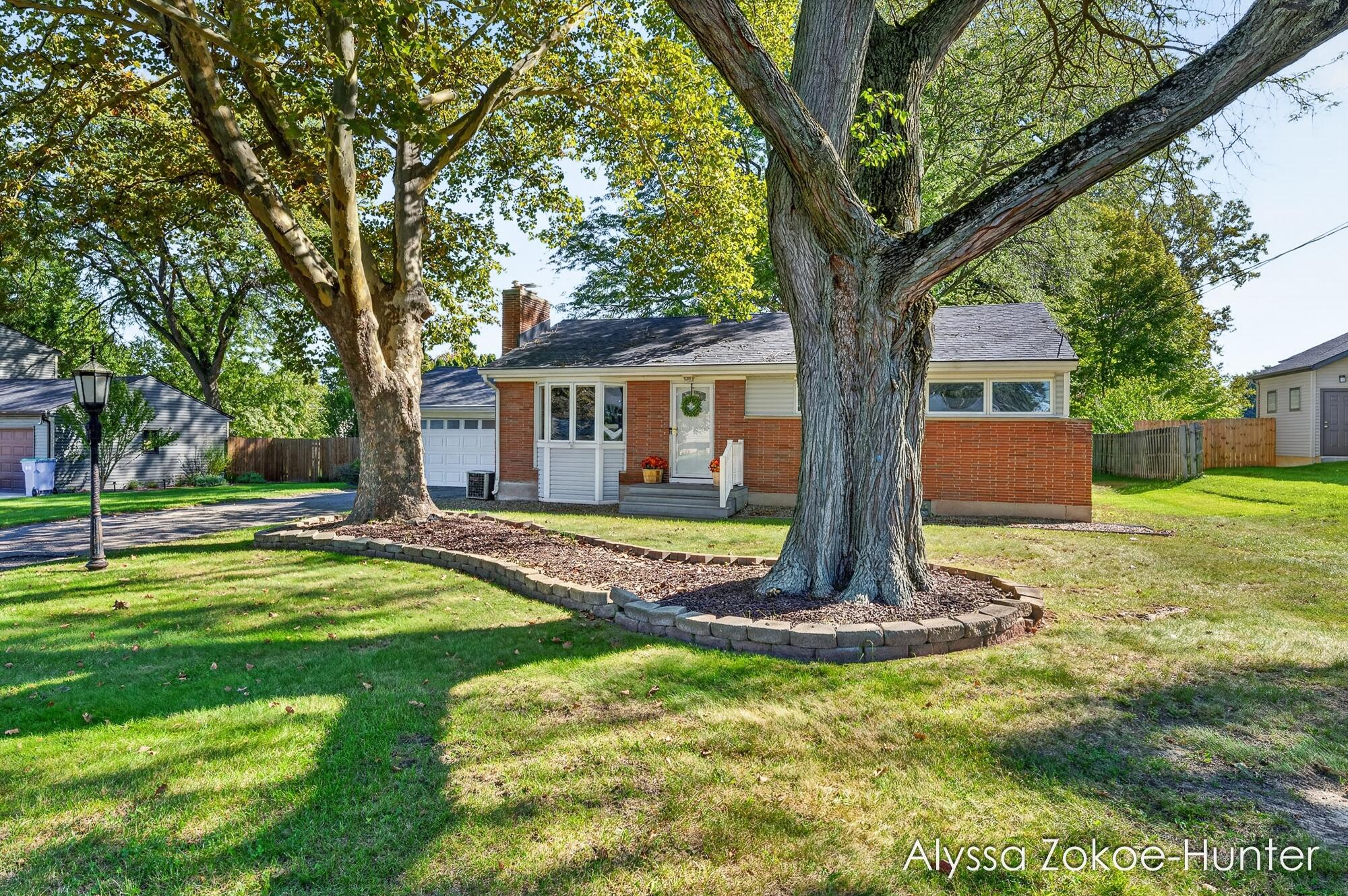 1938 Moerland Court NW Grand Rapids MI 49504