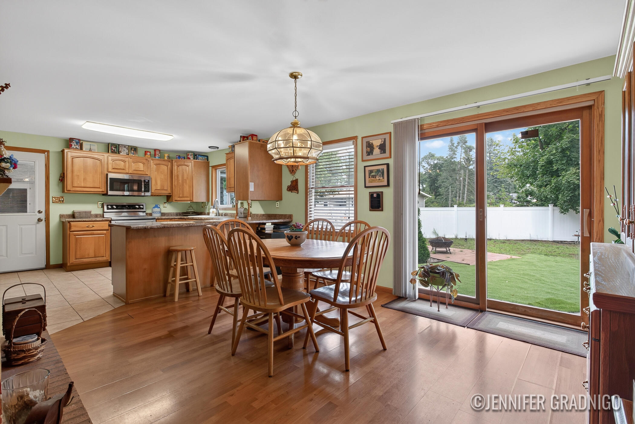 943 Grandridge Court Holland MI 49423