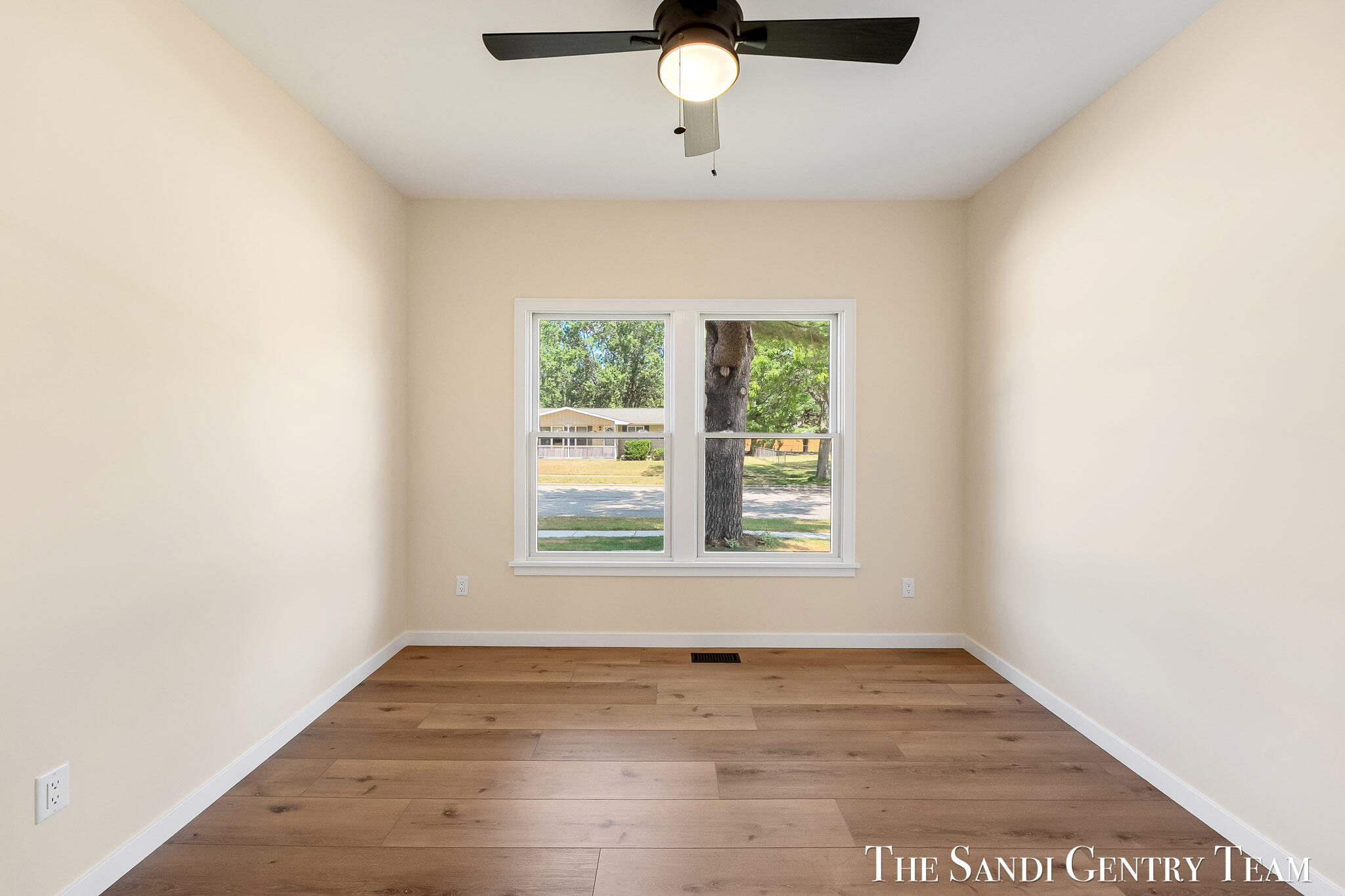 1032 Arlington Avenue Grand Haven MI 49417