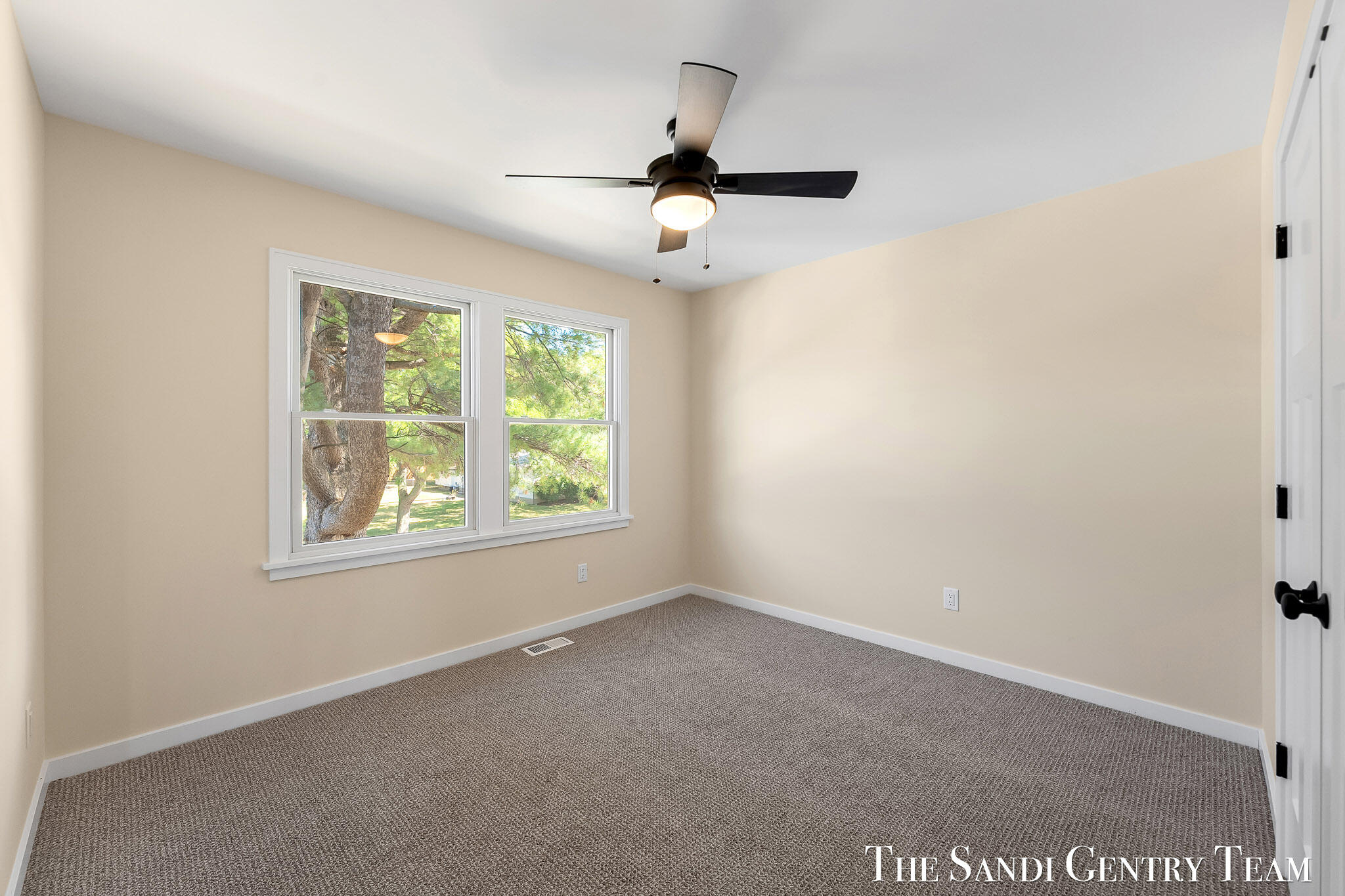 1032 Arlington Avenue Grand Haven MI 49417